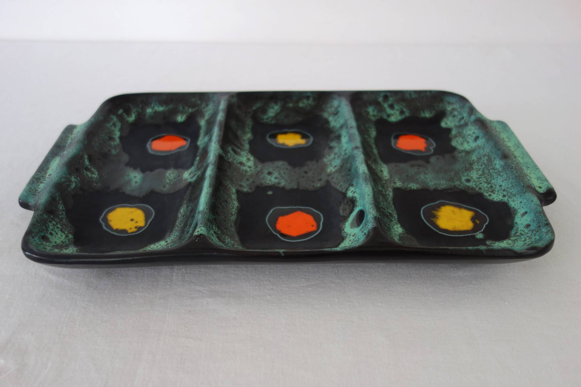 1960s compartmentalized dish