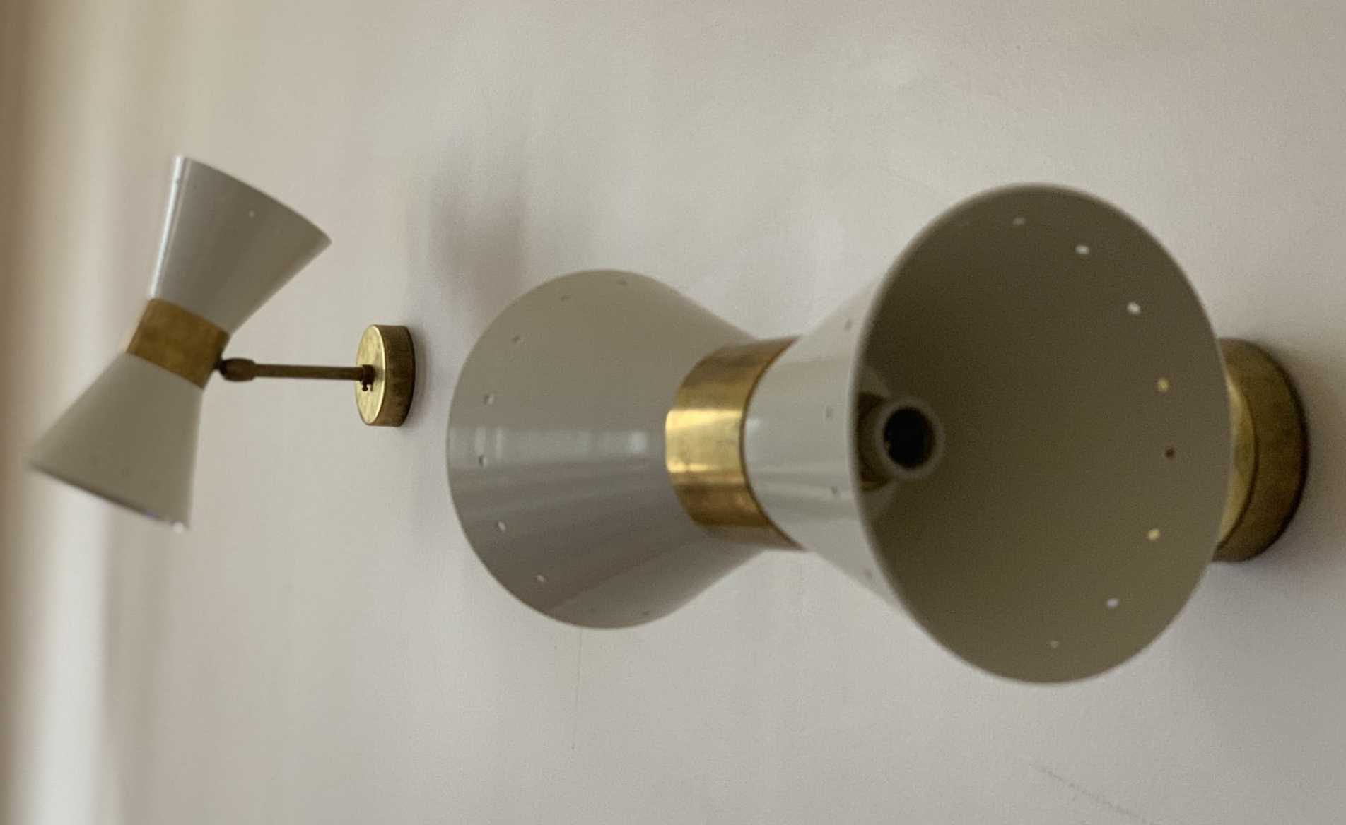Pair of sconces de diabolo Italian