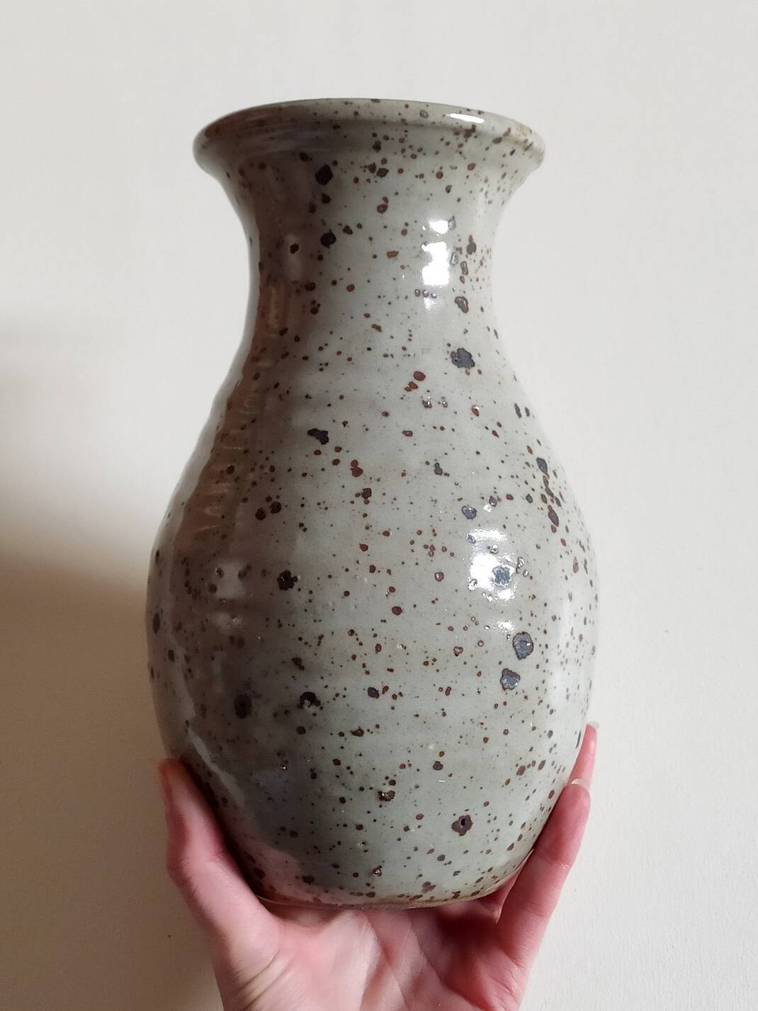 Pyrite gray sandstone vase