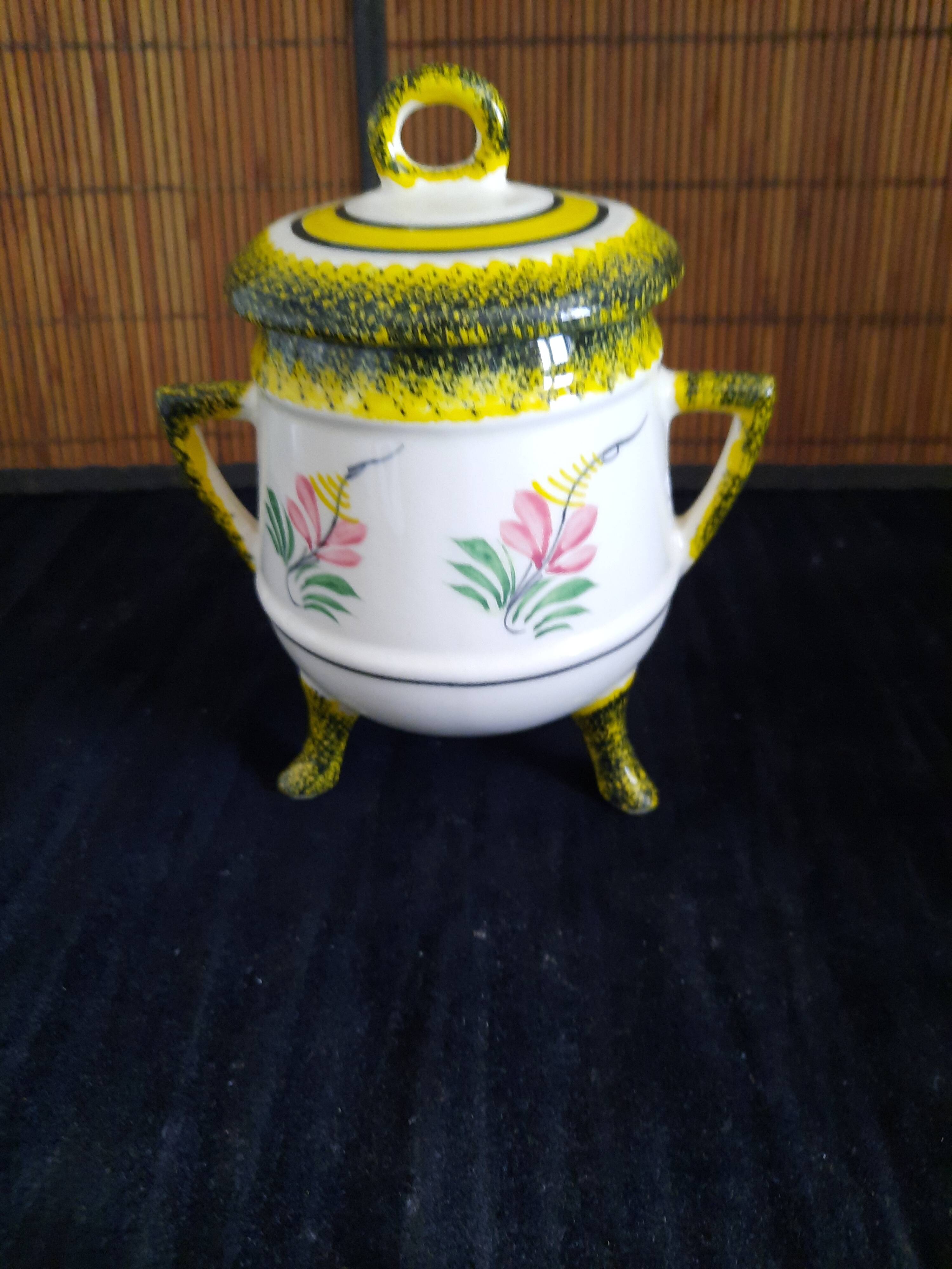 Pot Tripode avec Couvercle - Faïence Henriot Quimper - Décor Breton