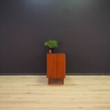 Classic chest of drawers