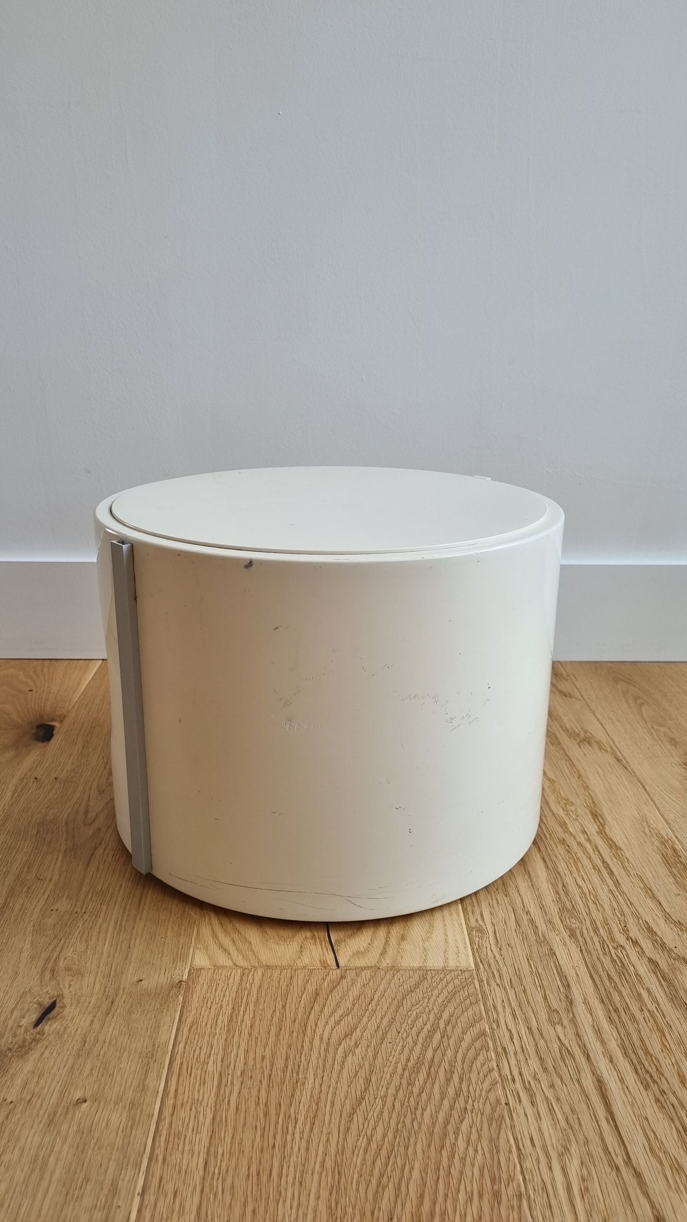 Vintage Flair bedside