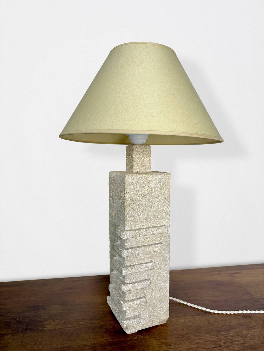 French lamp sculpture in white stone in the style of Albert Tormos.