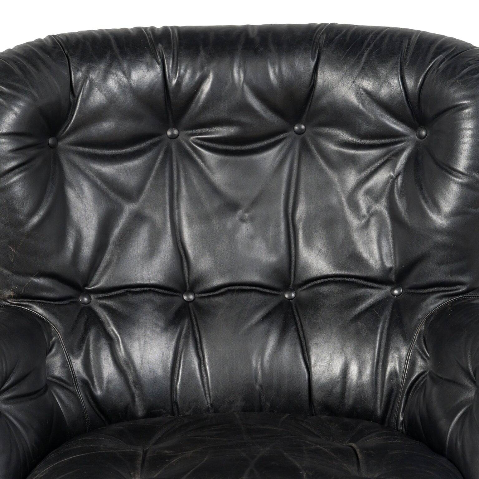 "Karaté" armchair and its ottoman by Michel Cadestin for Airborne, c. 1970
