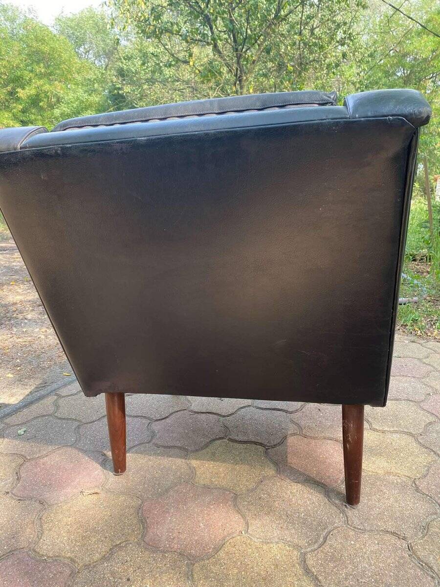 Mid-century Italian armchair, 1960s