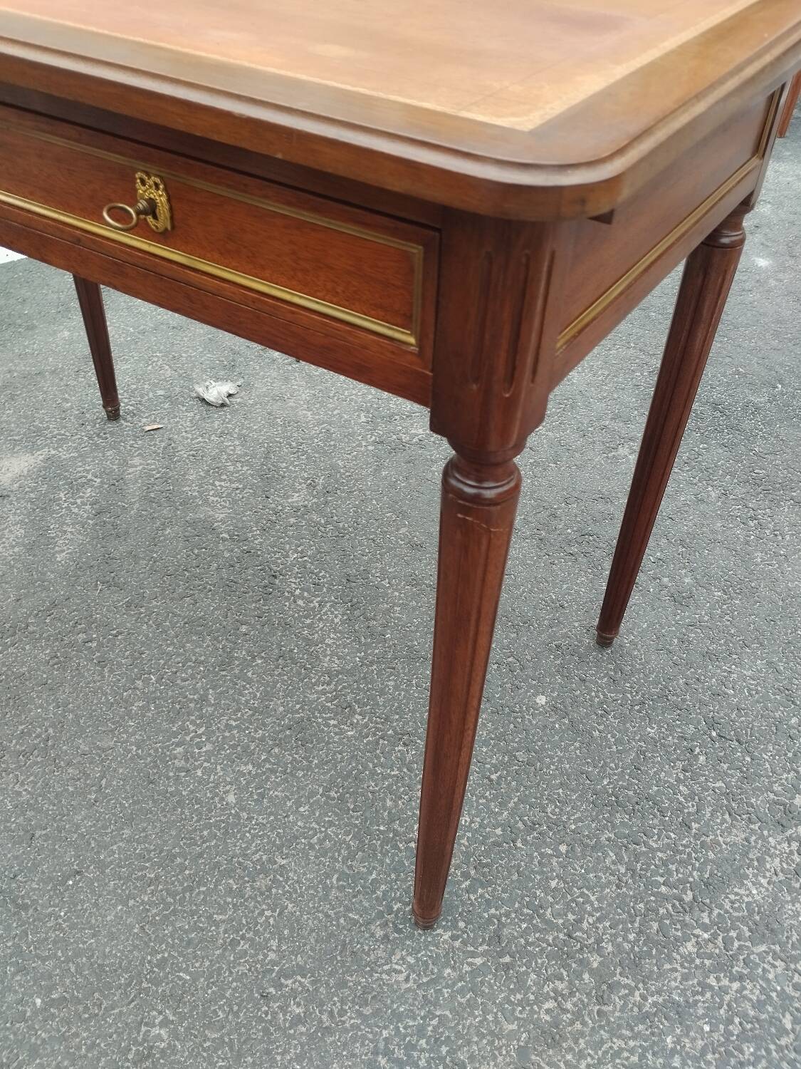 Beau bureau plat ancien style louis xvi