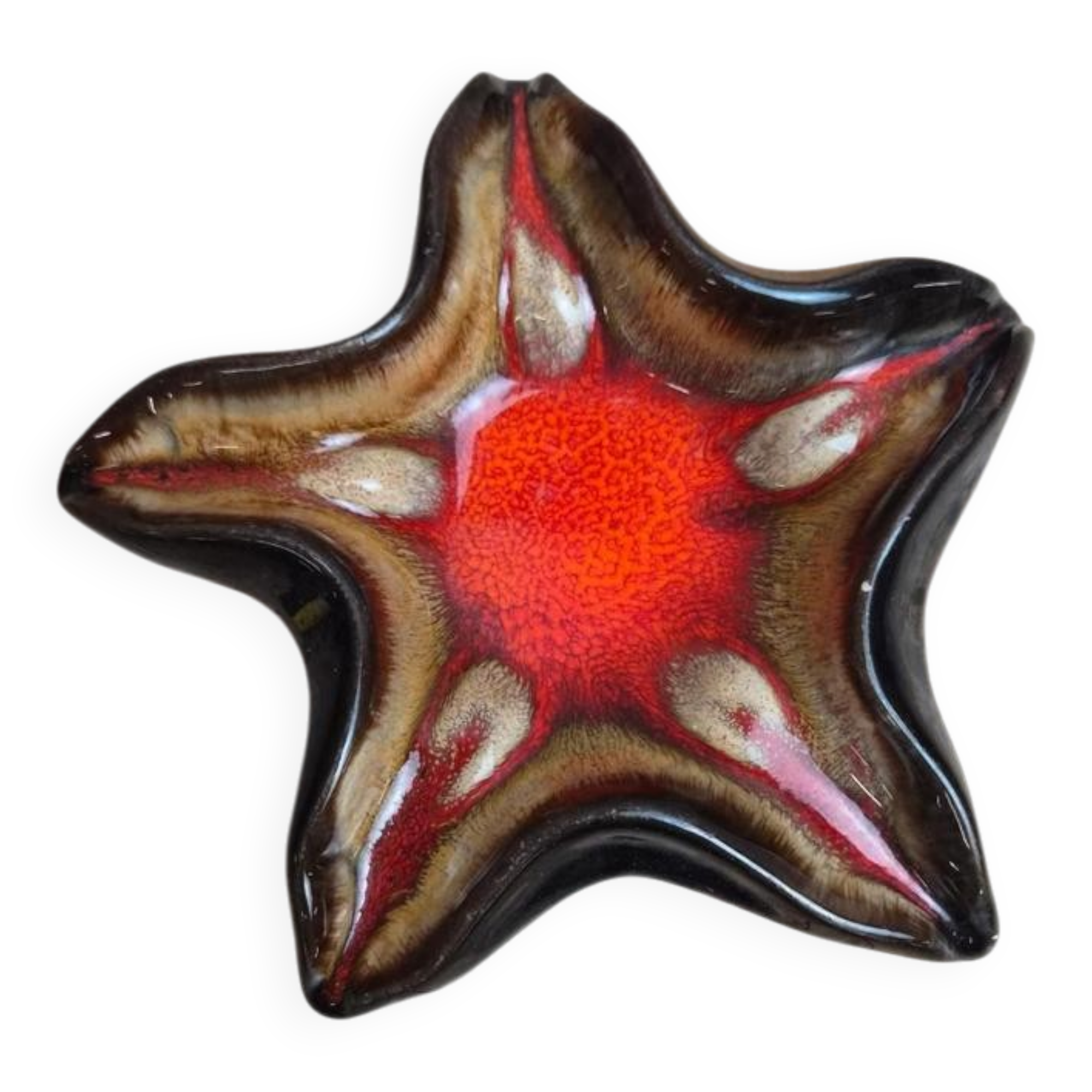 Vintage starfish bowl in ceramic Vallauris red and black lava style.