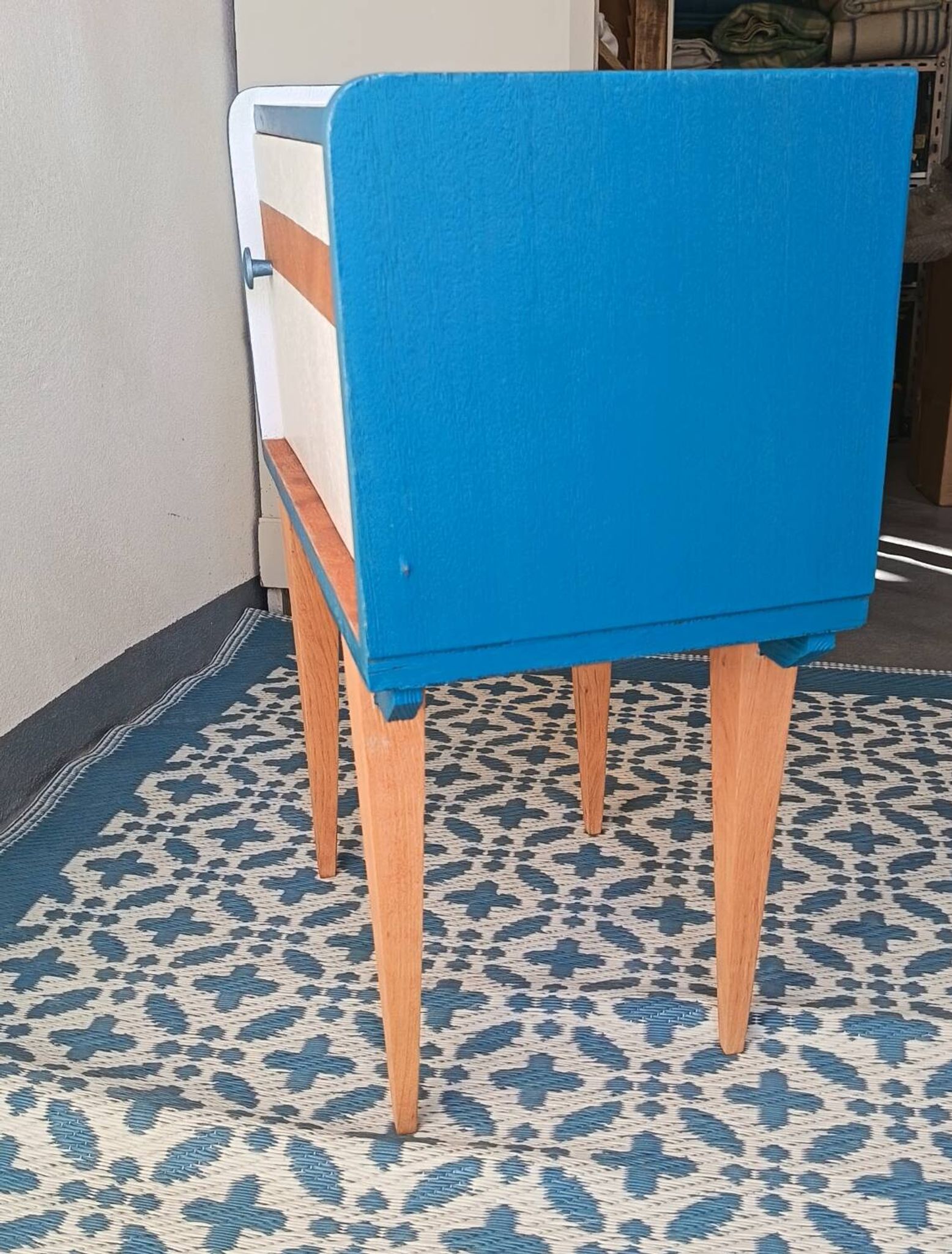 Bedside table