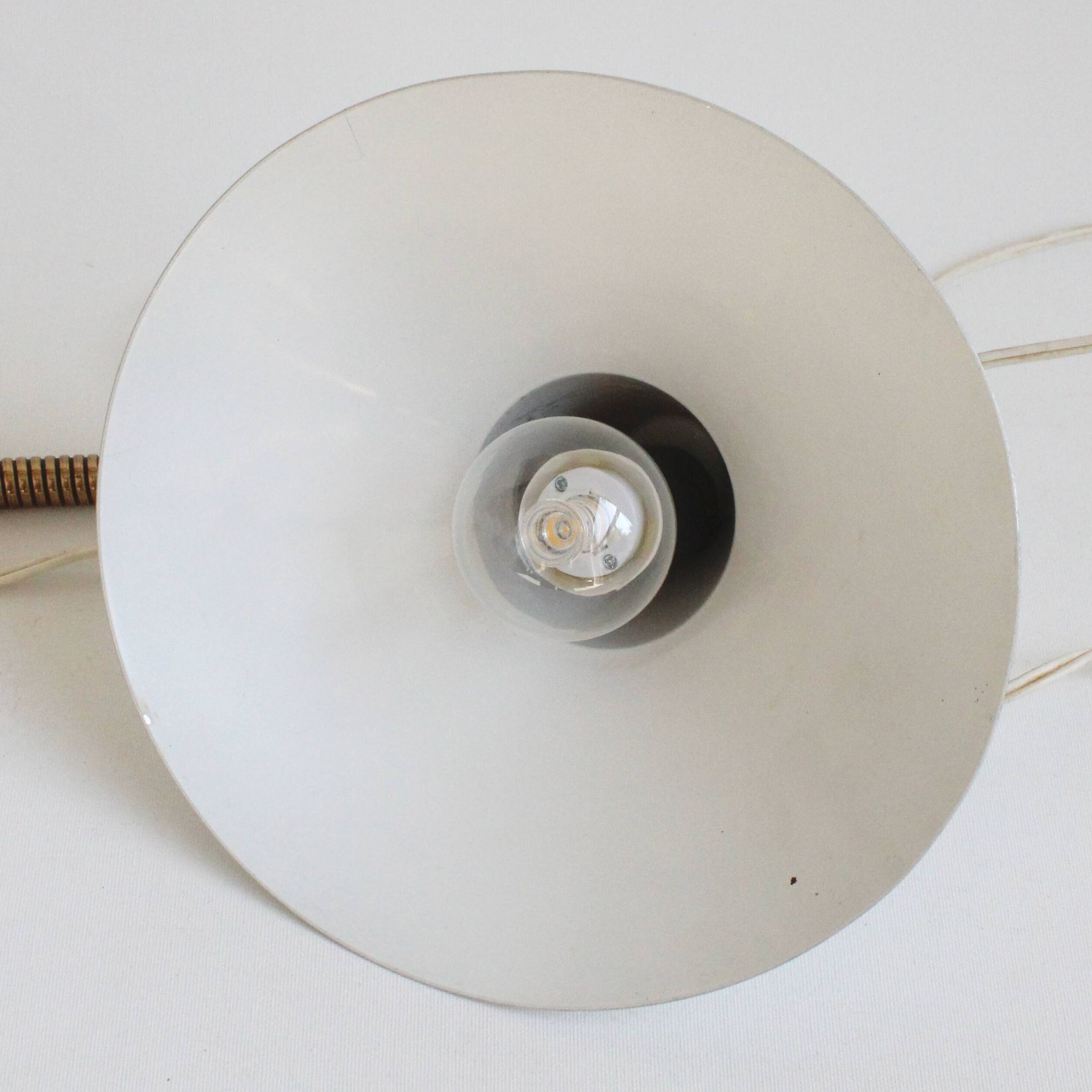 Vintage metal lacquered table/desk lamp