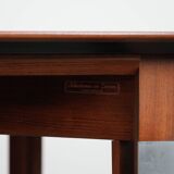 Beautiful and extendable Art Deco design dining table for 6 to 8 people