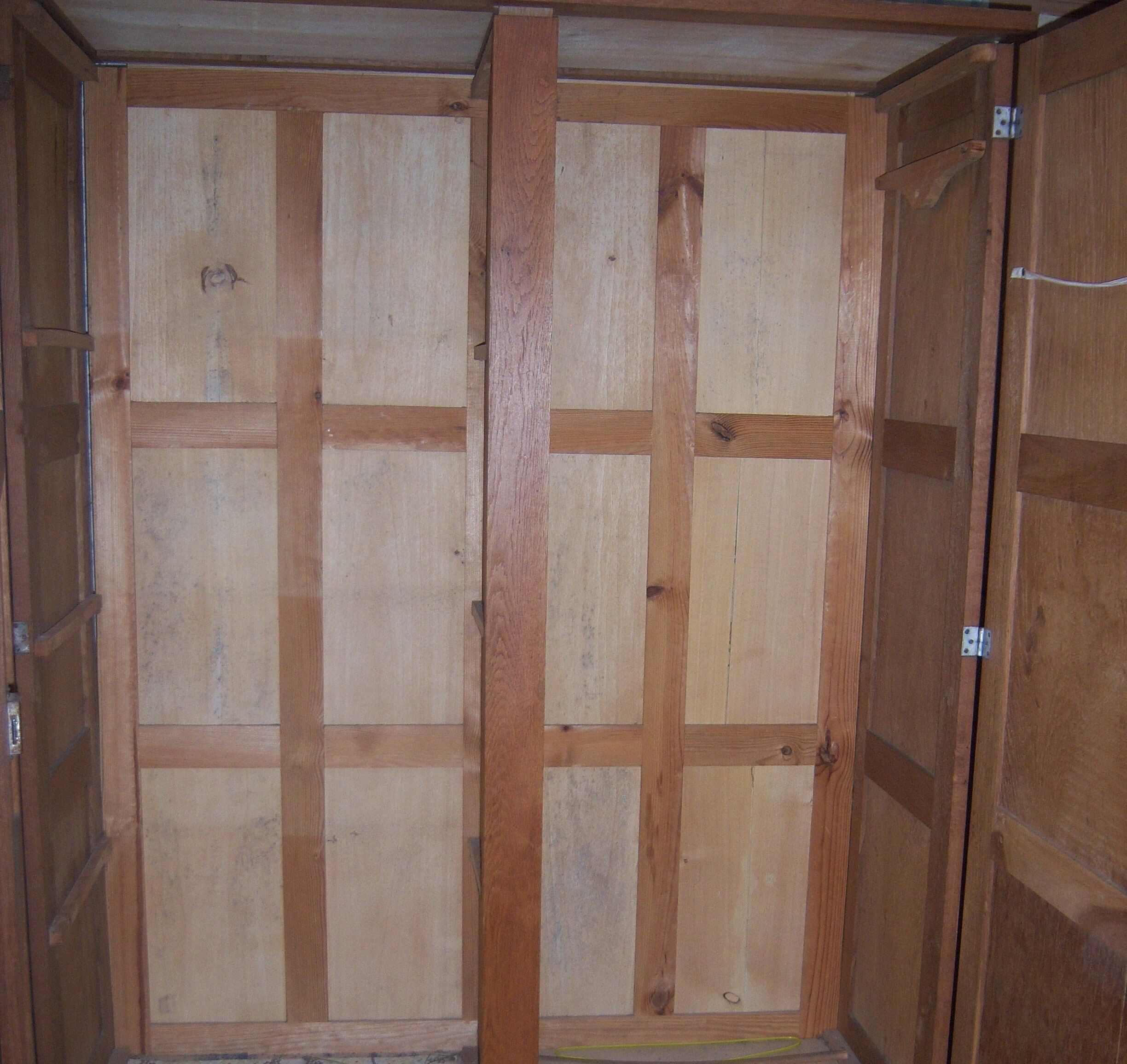 René Gabriel wardrobe