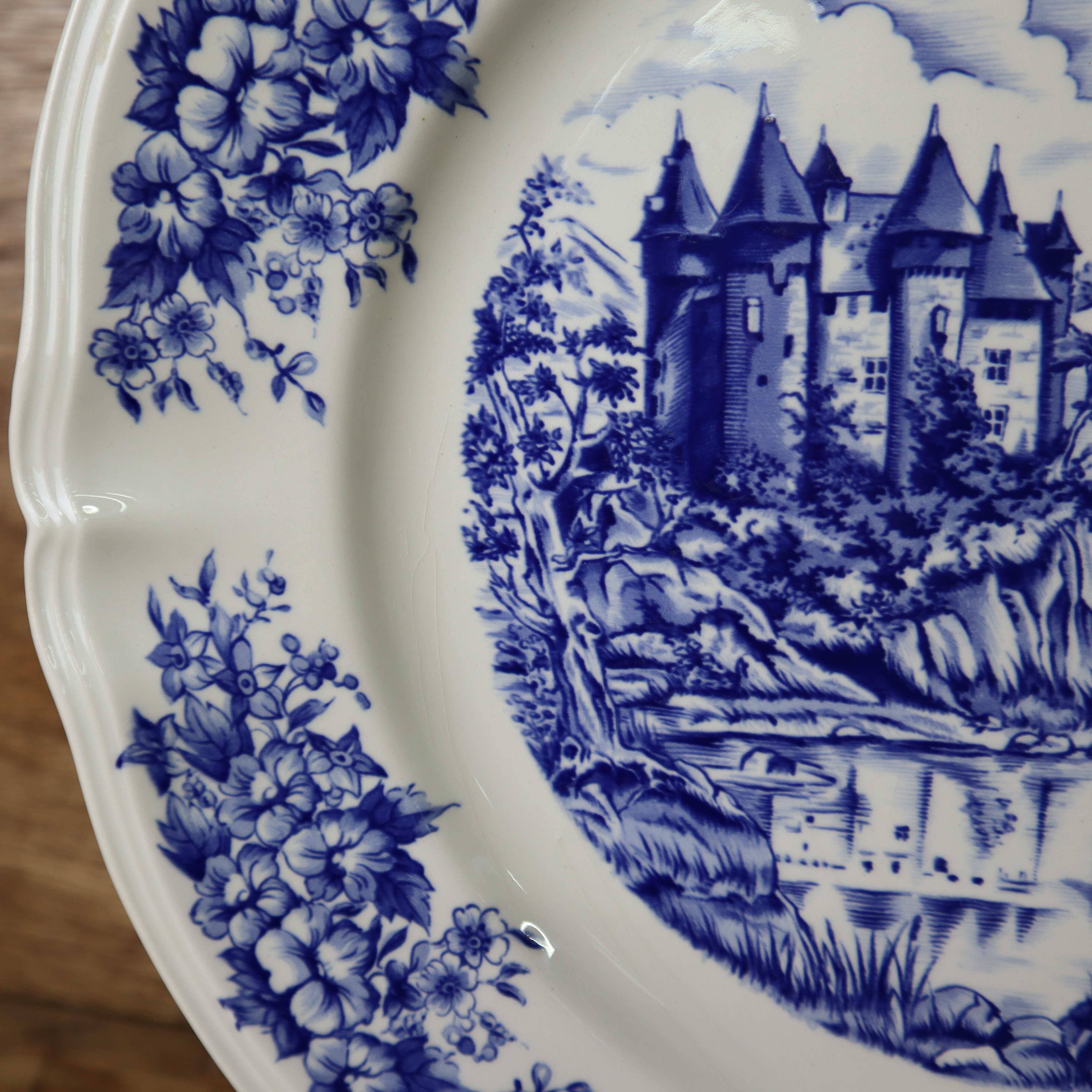Vintage round dish Sarreguemines Castle model