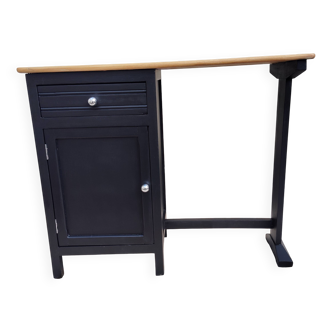 Space-saving "art deco" desk