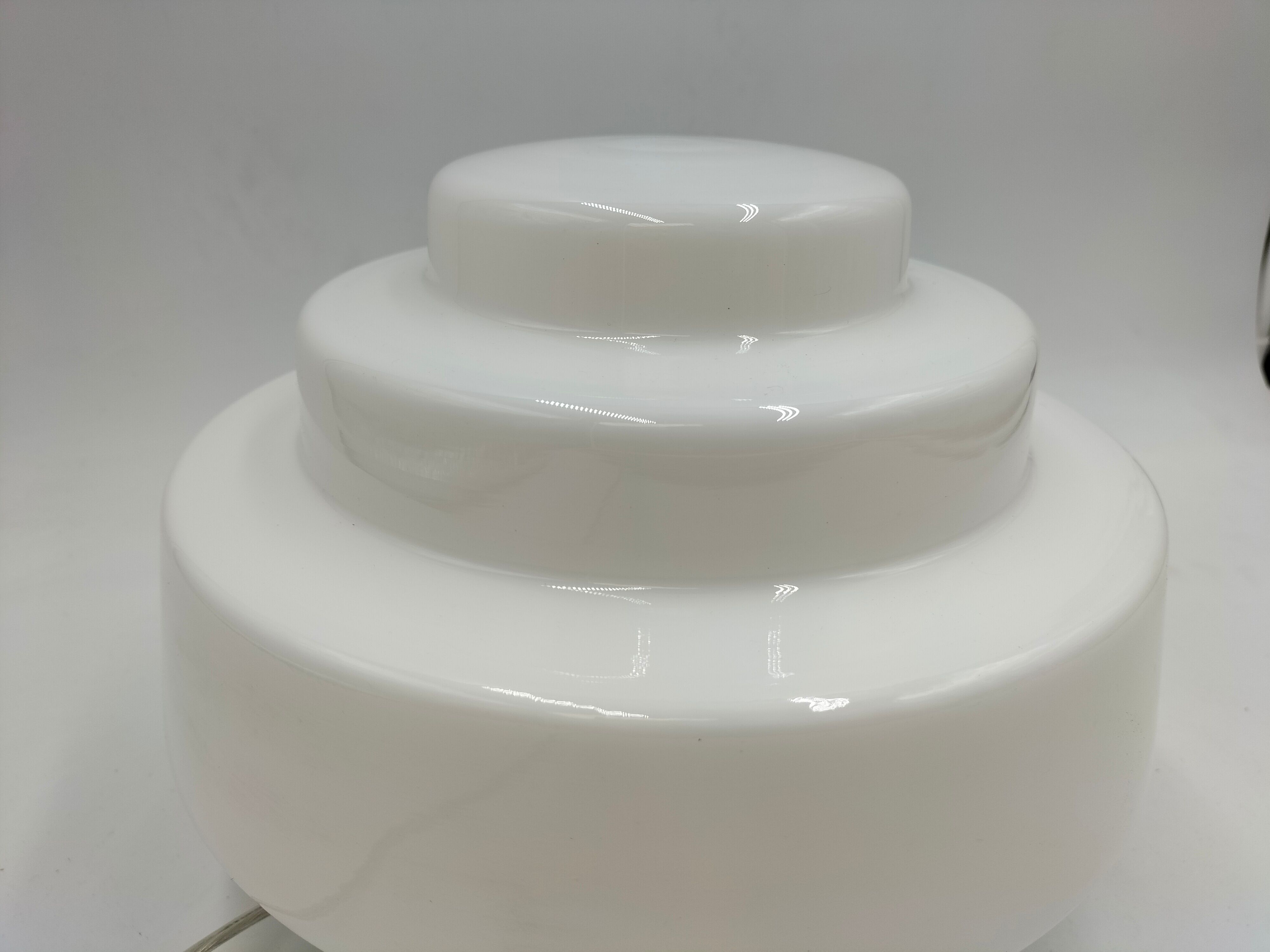 Art deco building lamp