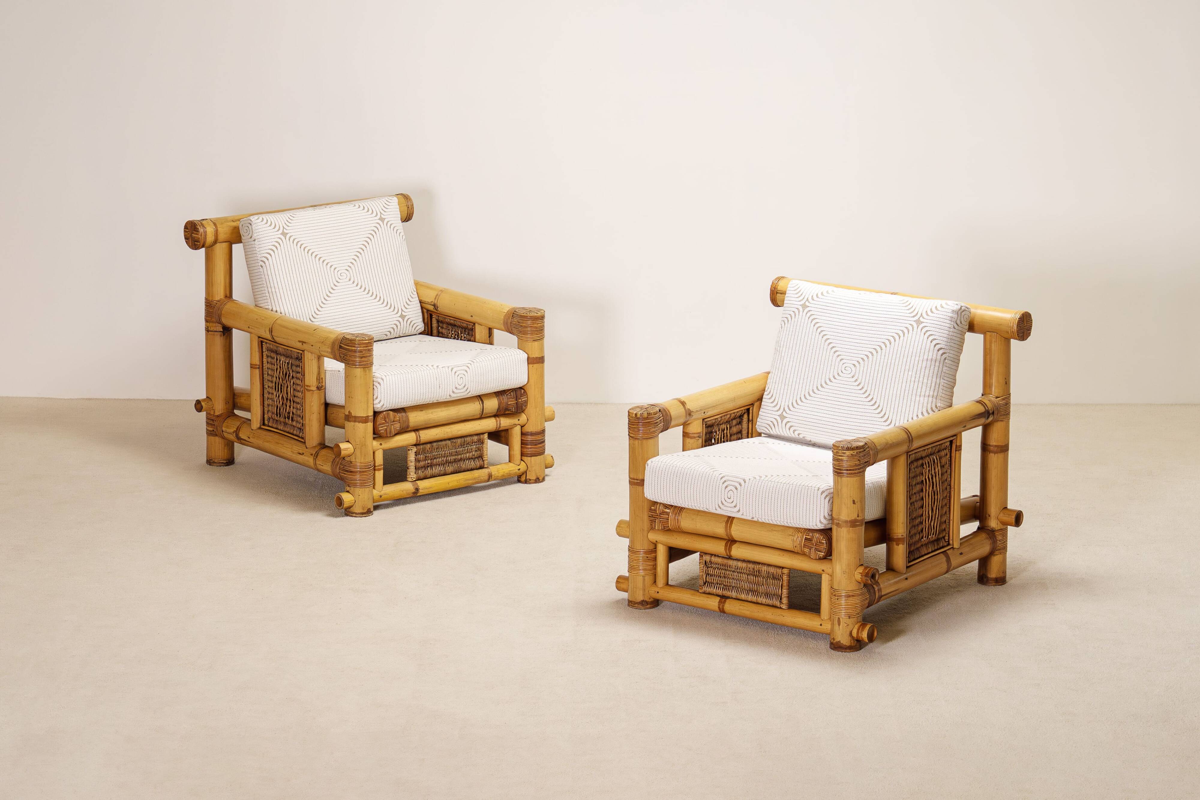 Paire de fauteuils en bambou, coussins Pierre Frey, travail français, vers 1960-70
