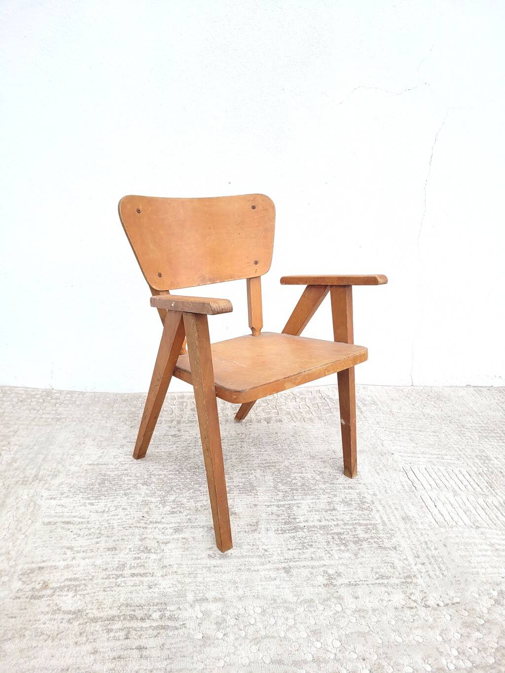 Fauteuil enfant vintage en bois 1960