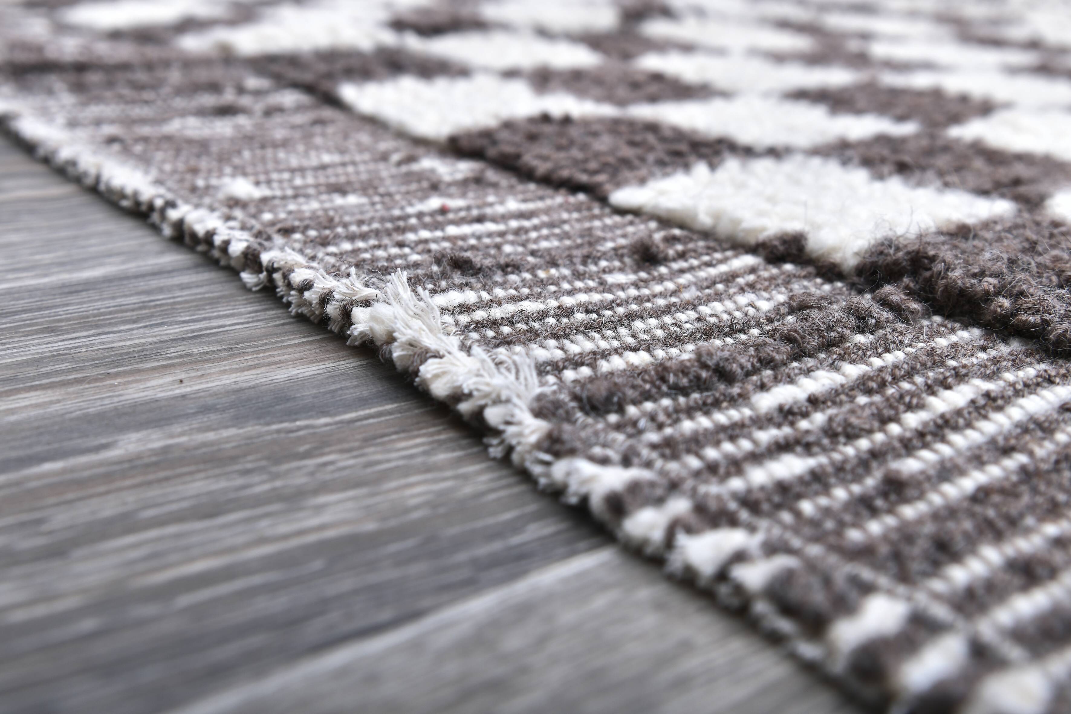 4x7 Checkered Handmade Wool Rug 137x214Cm SK 241436