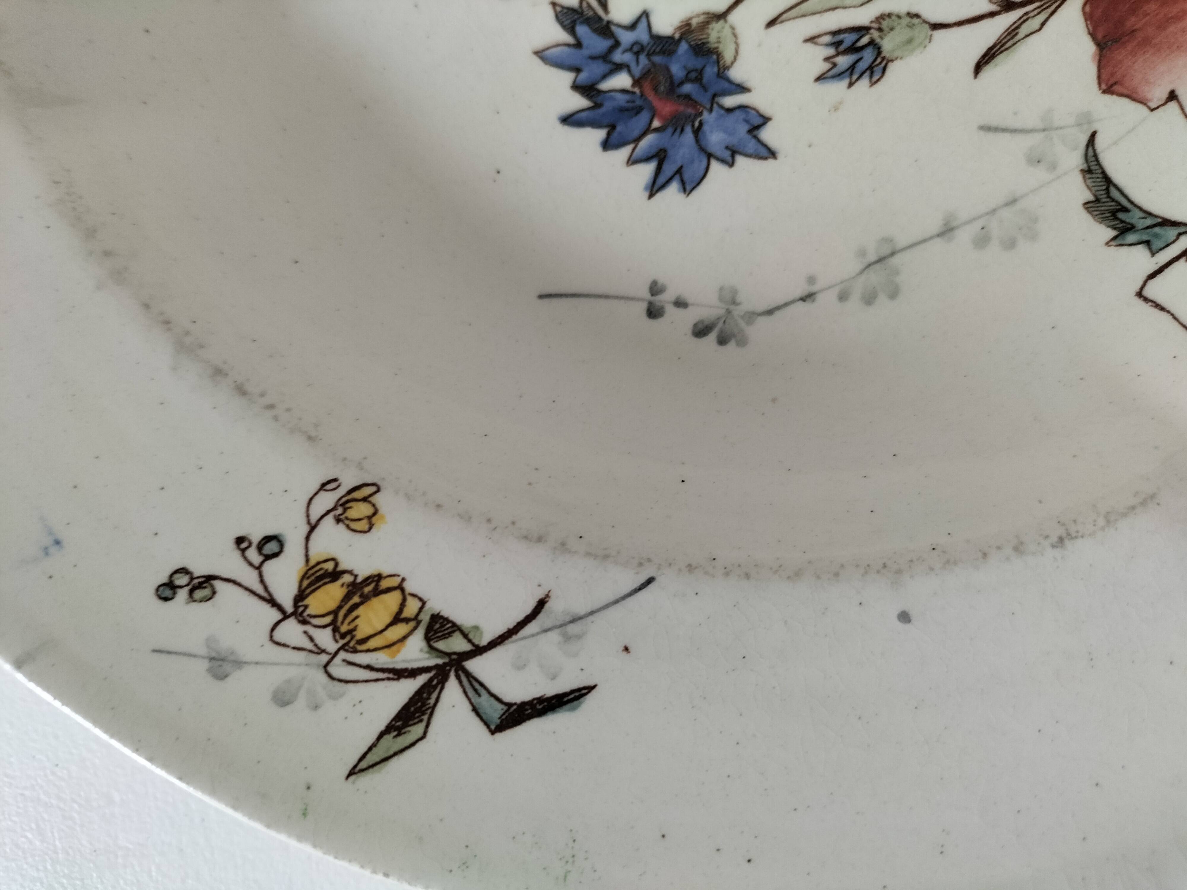 Assiette creuse Terre de Fer HB & Cie décor fleurs des champs 1900-1910