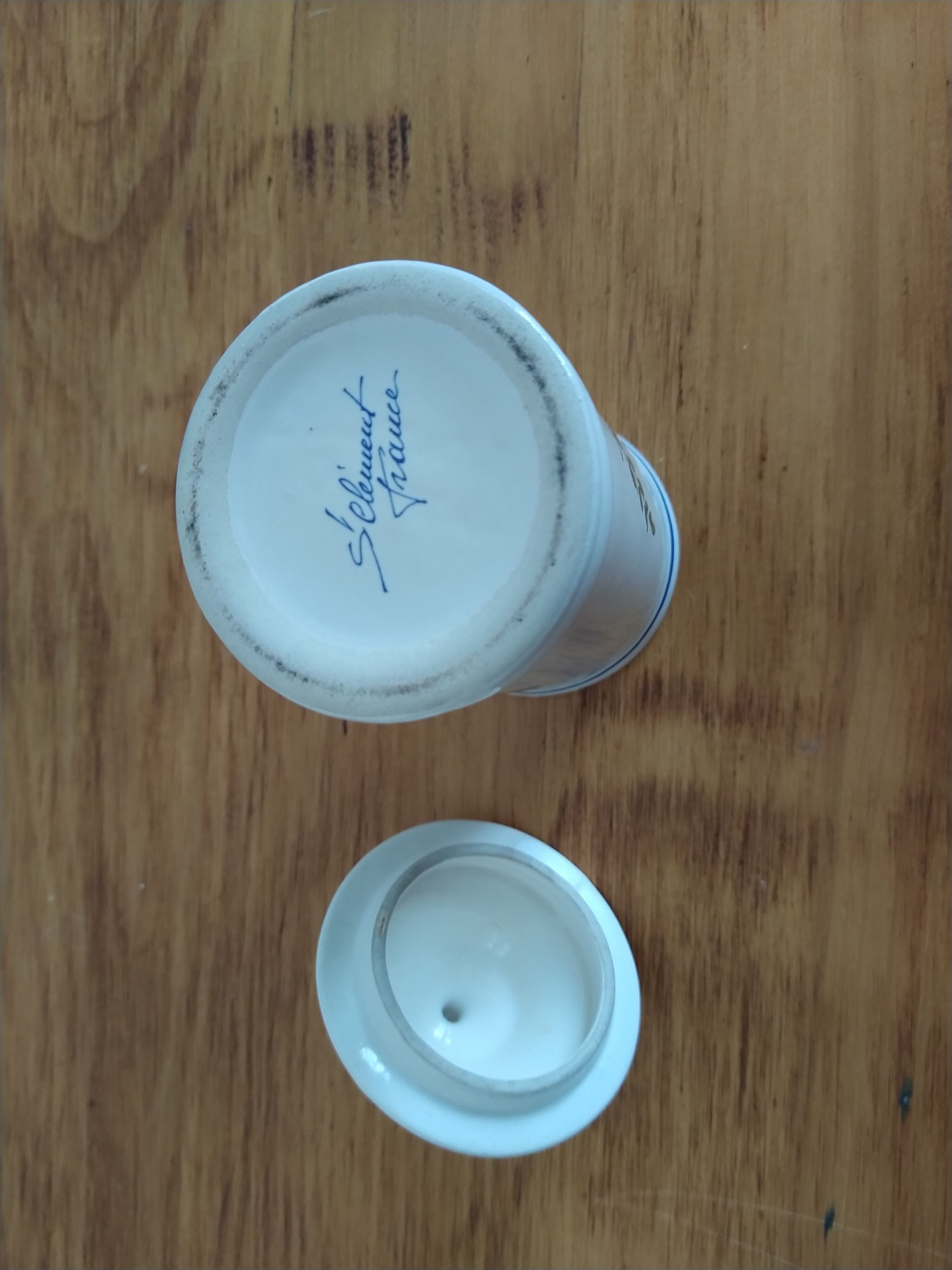 Pharmacy pot in vintage antique porcelain