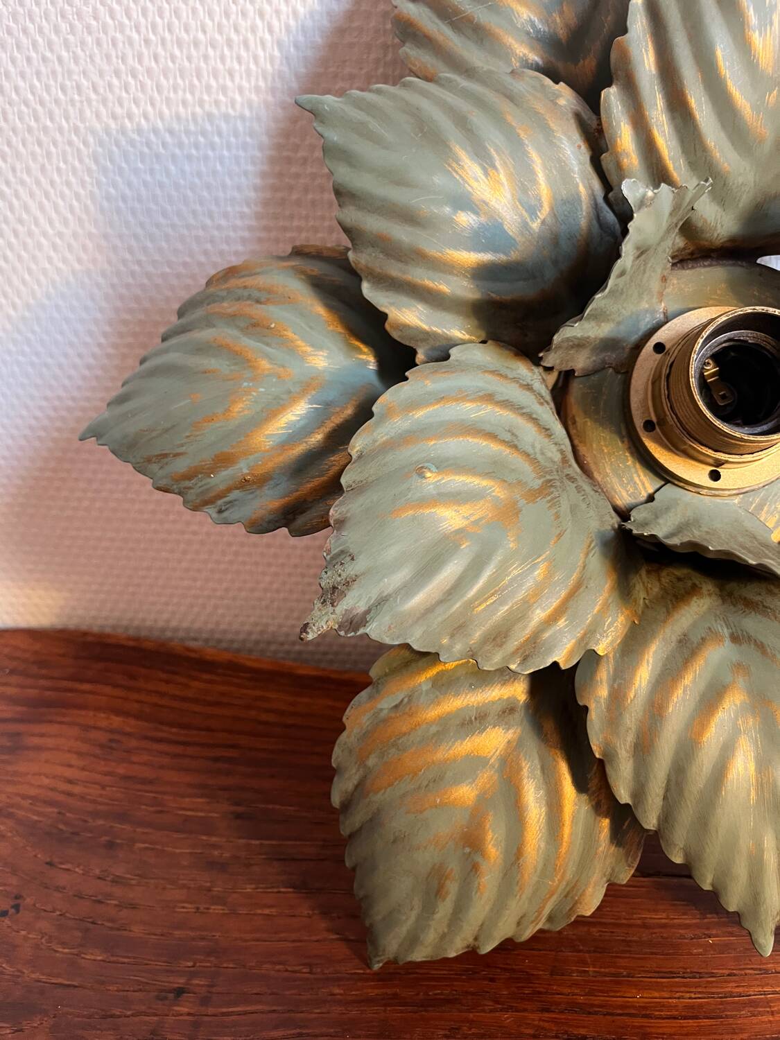 Masca metal flower wall or pendant light