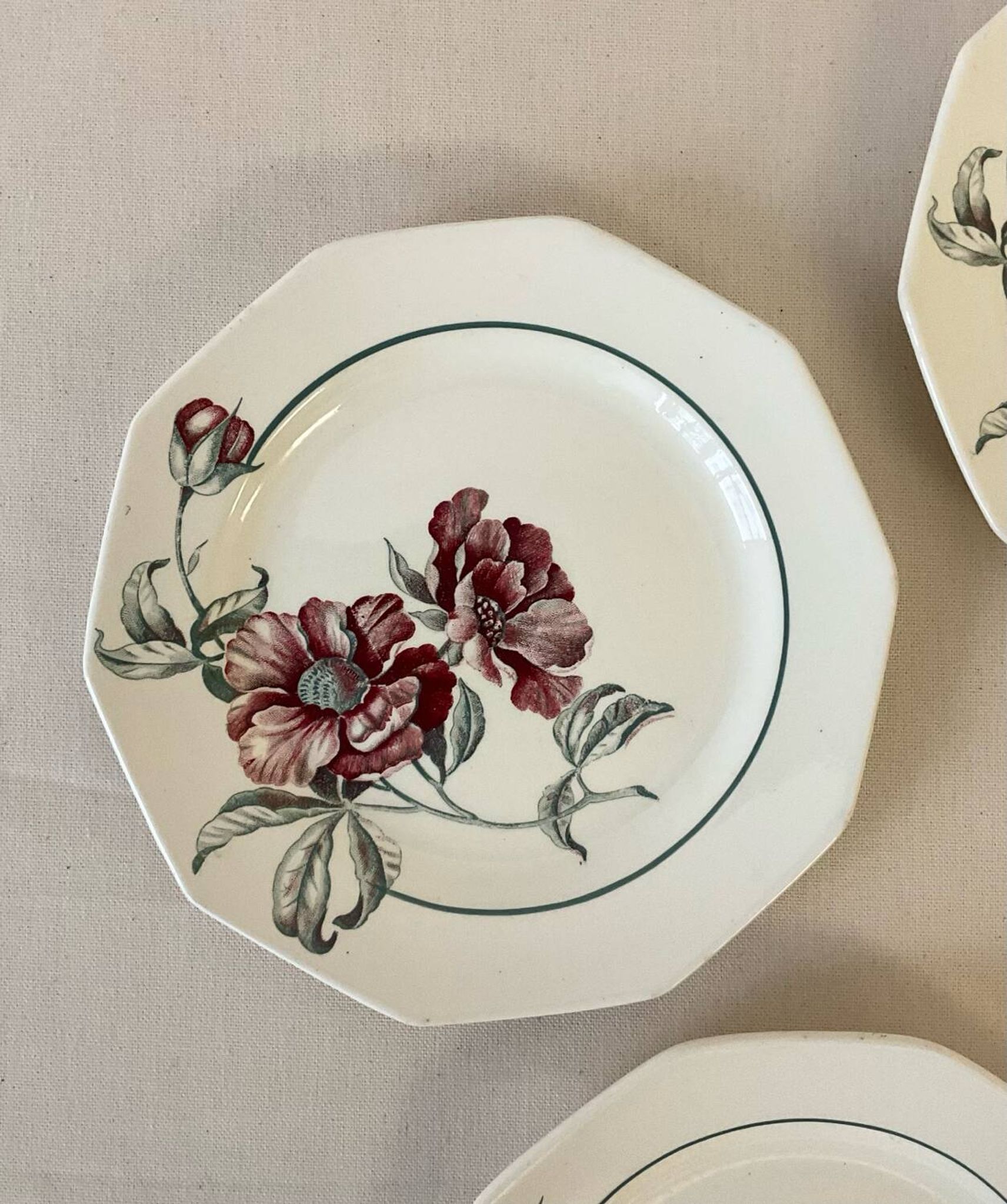 Set of 4 Sarreguemines Simone plates – Vintage floral design