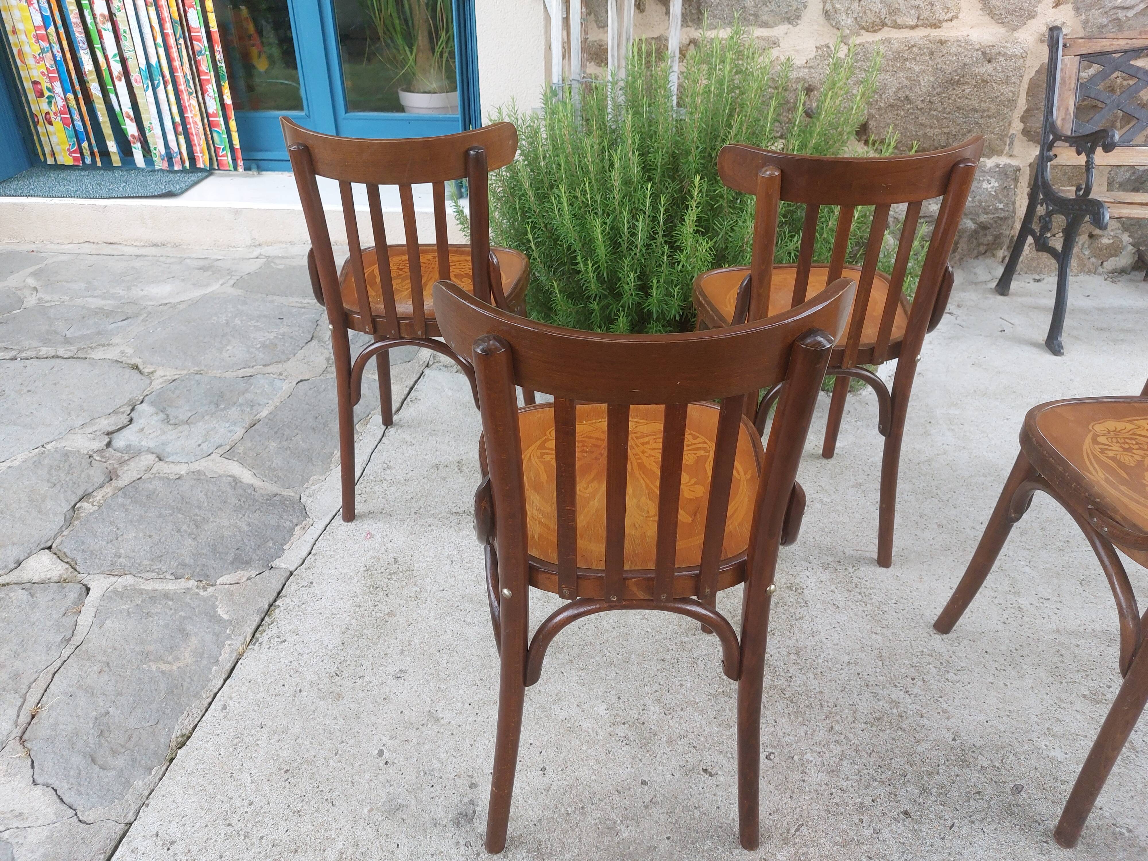 6 bistro chairs, pattern on the seat