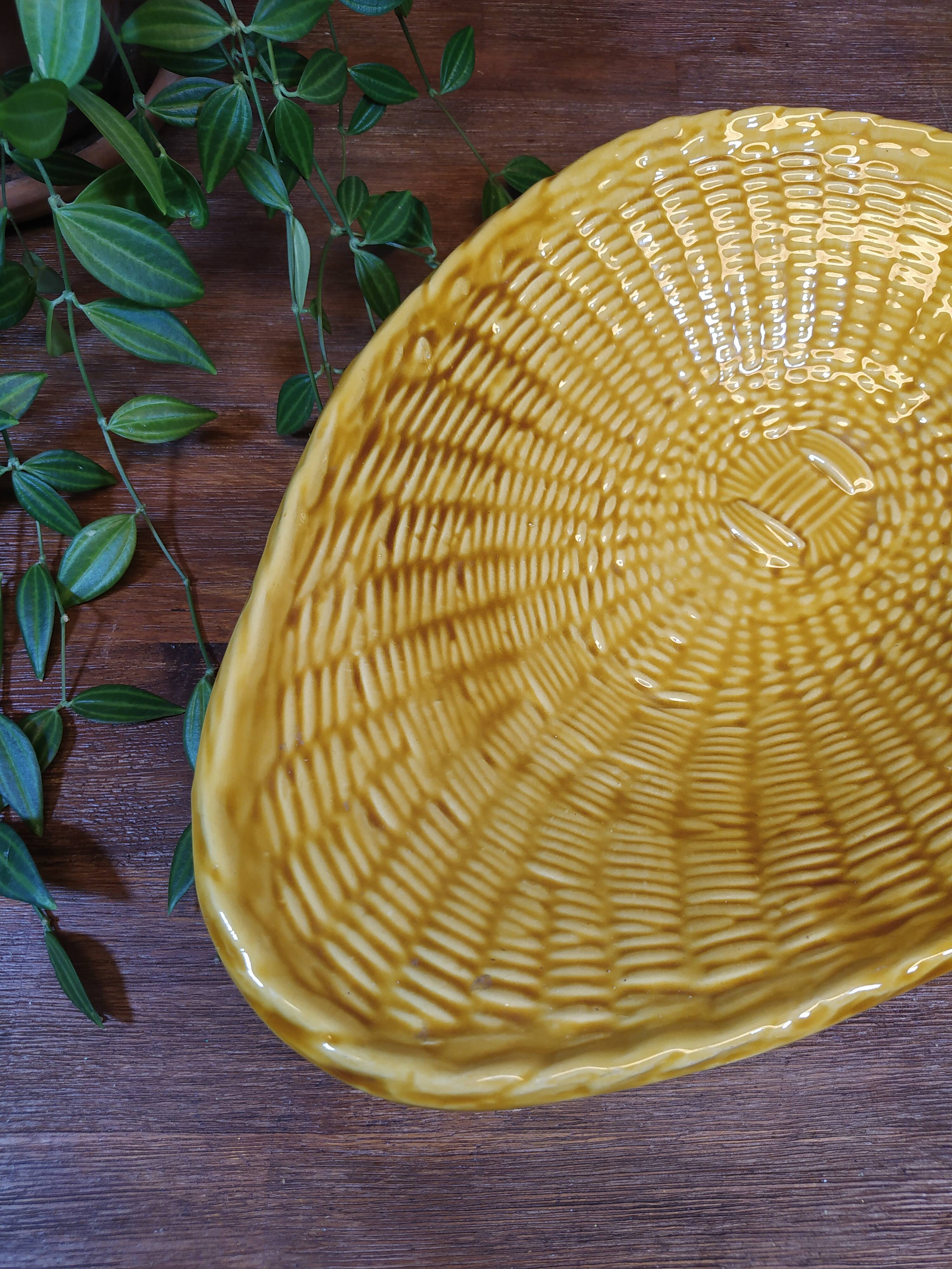 Vallauris Style Braided Effect Ceramic Dish