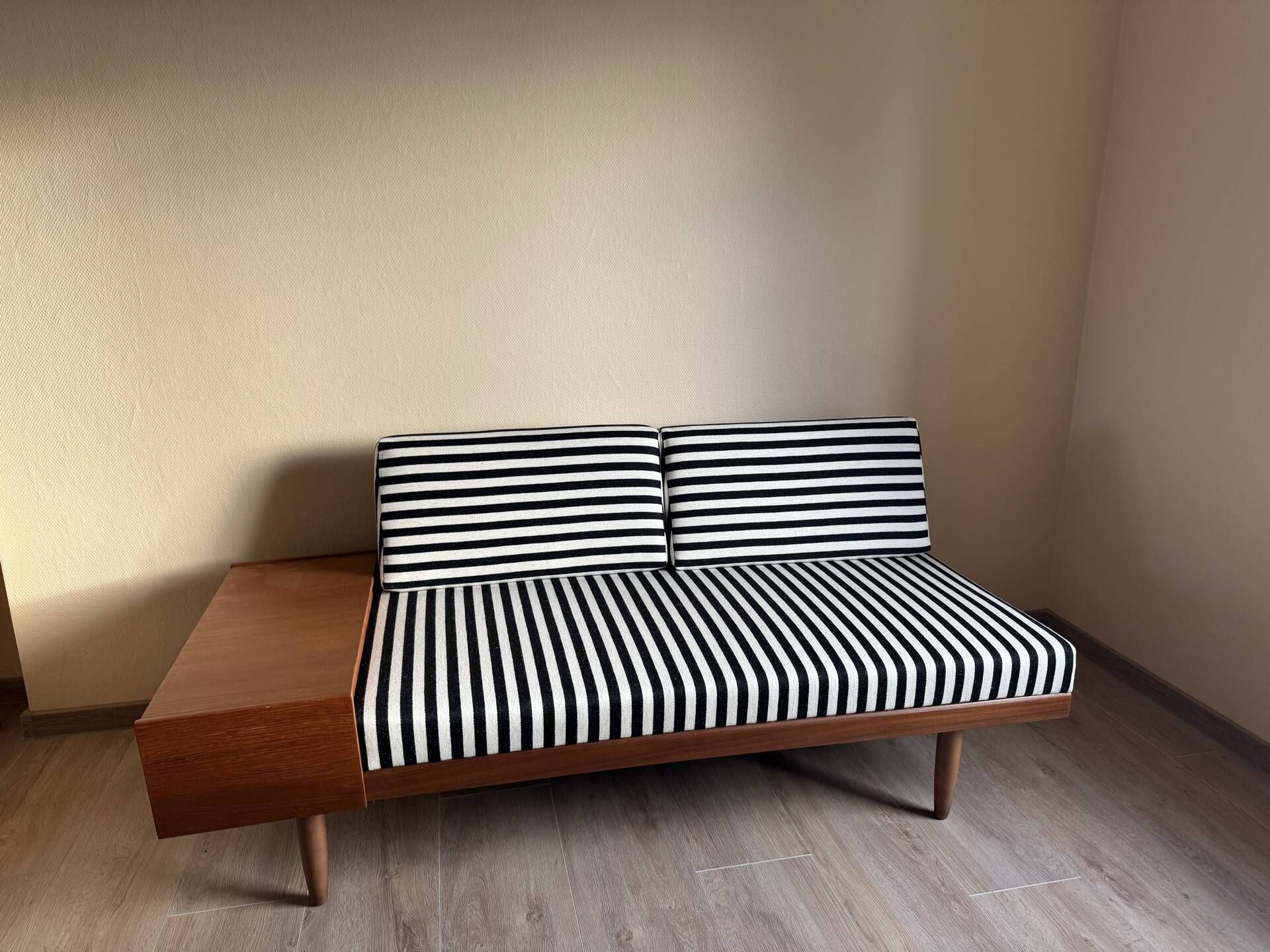 Vintage Scandinavian Ekornes Svane retro daybed MidCentury 1960s