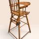Chaise haute pour enfant en bois courbé