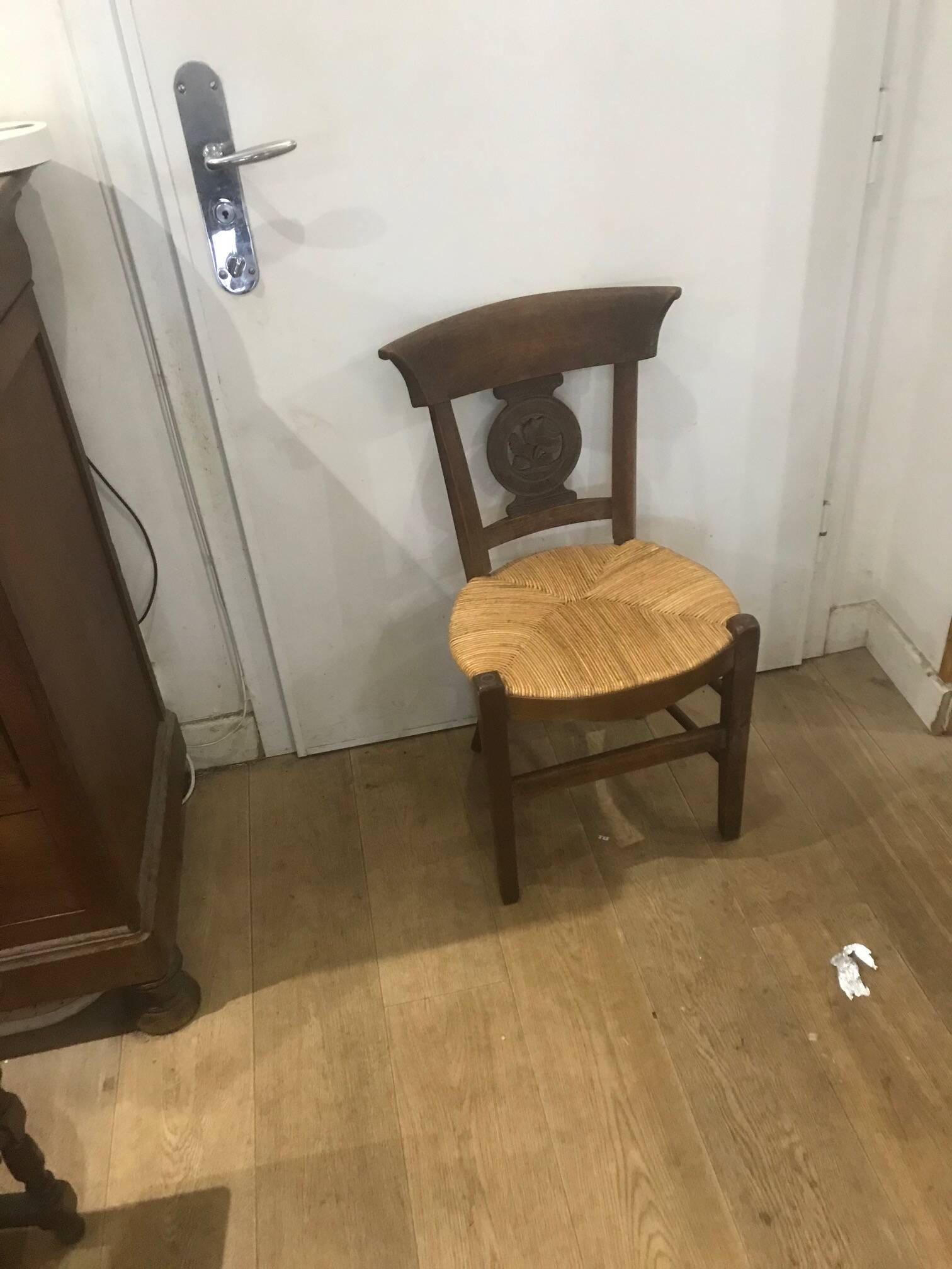 Solid wood and straw chair