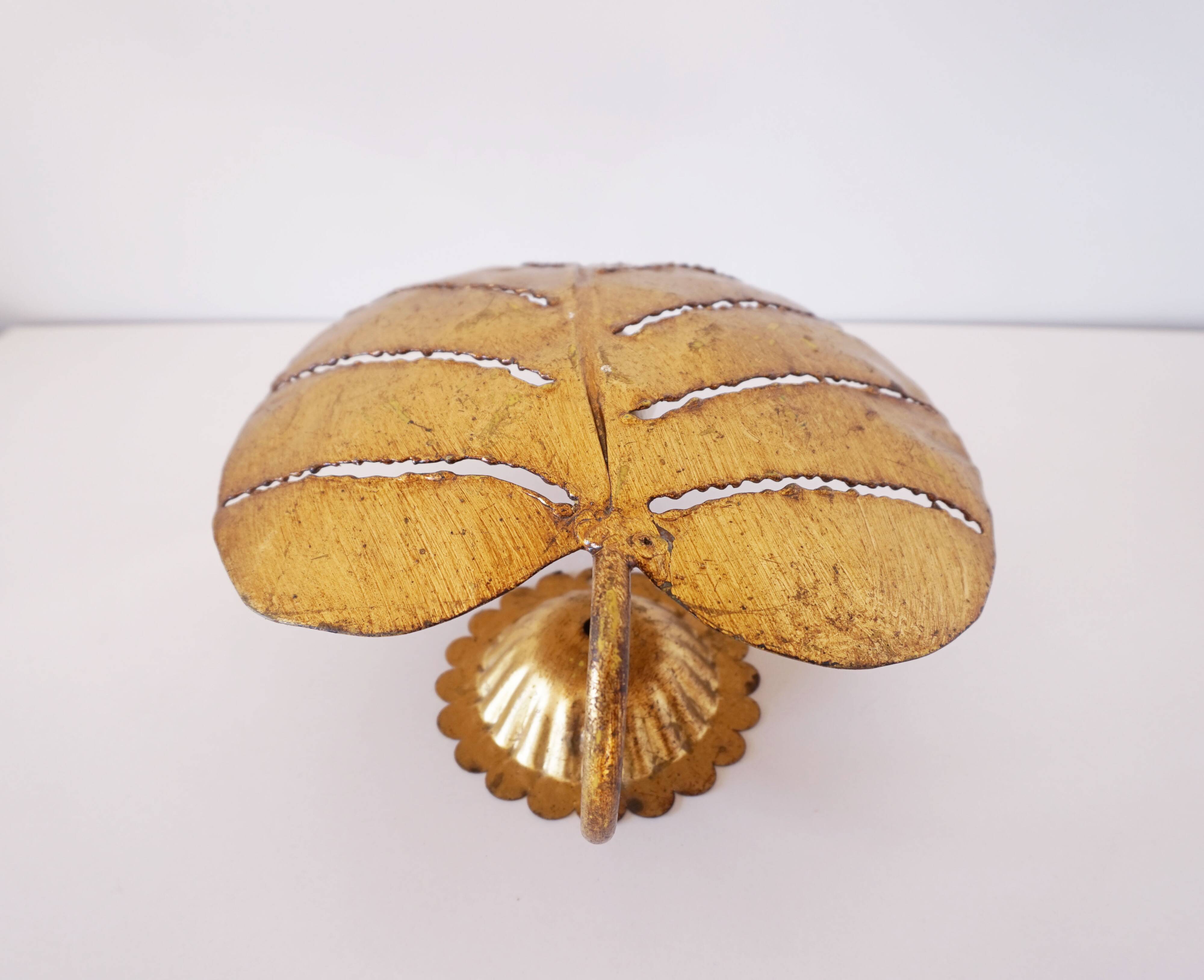 Leaf wall lamp in gold metal 1970