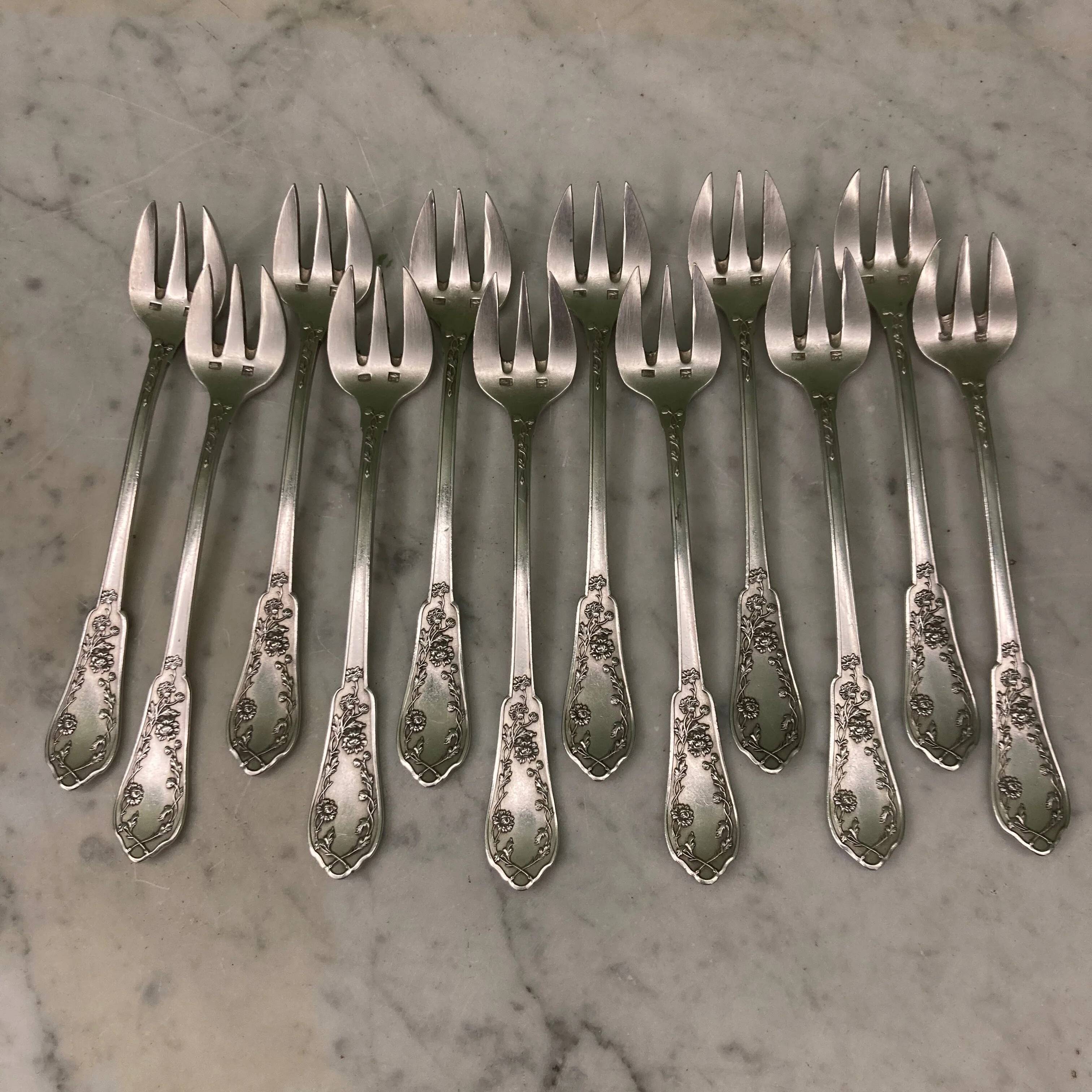 12 silver-plated oyster forks SFAM 1900 flowers