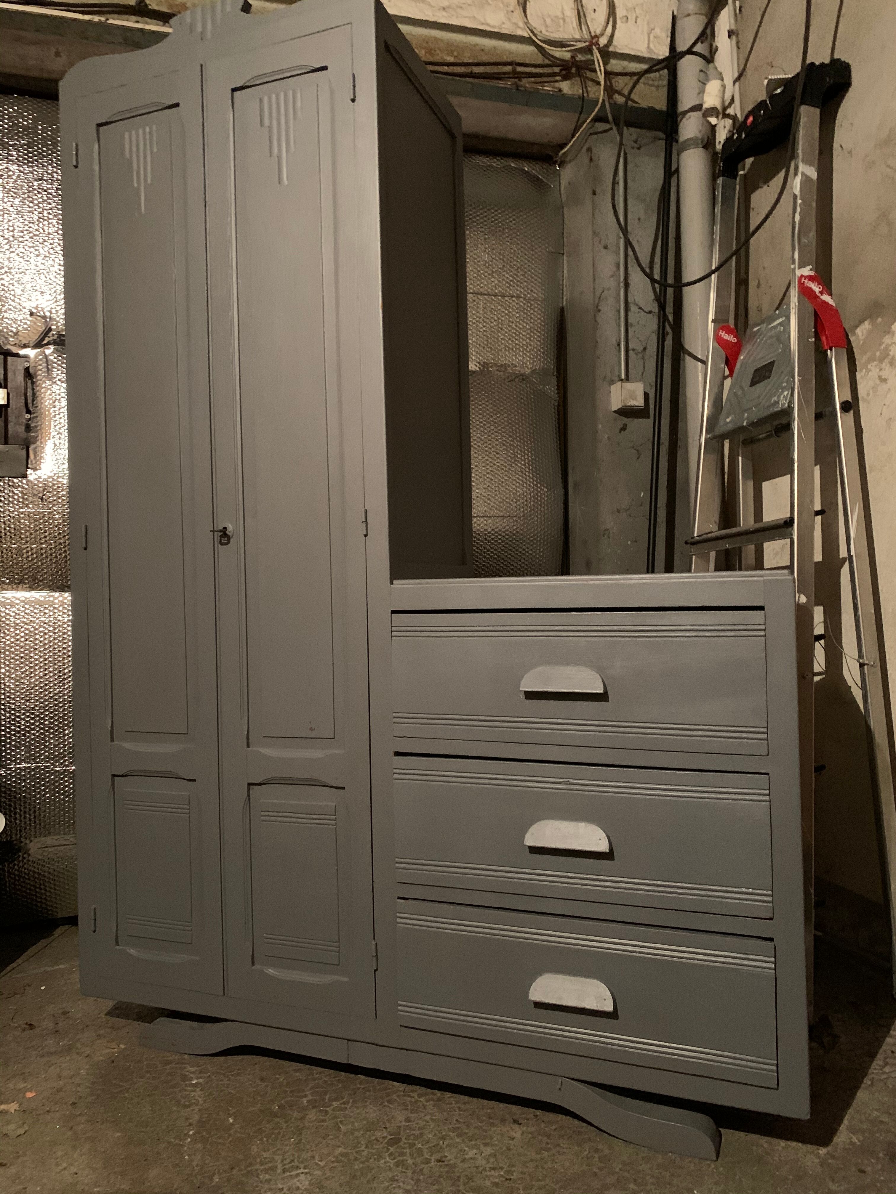 Vintage asymmetric cabinet