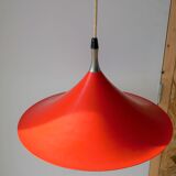 Tulip red metal hanging
