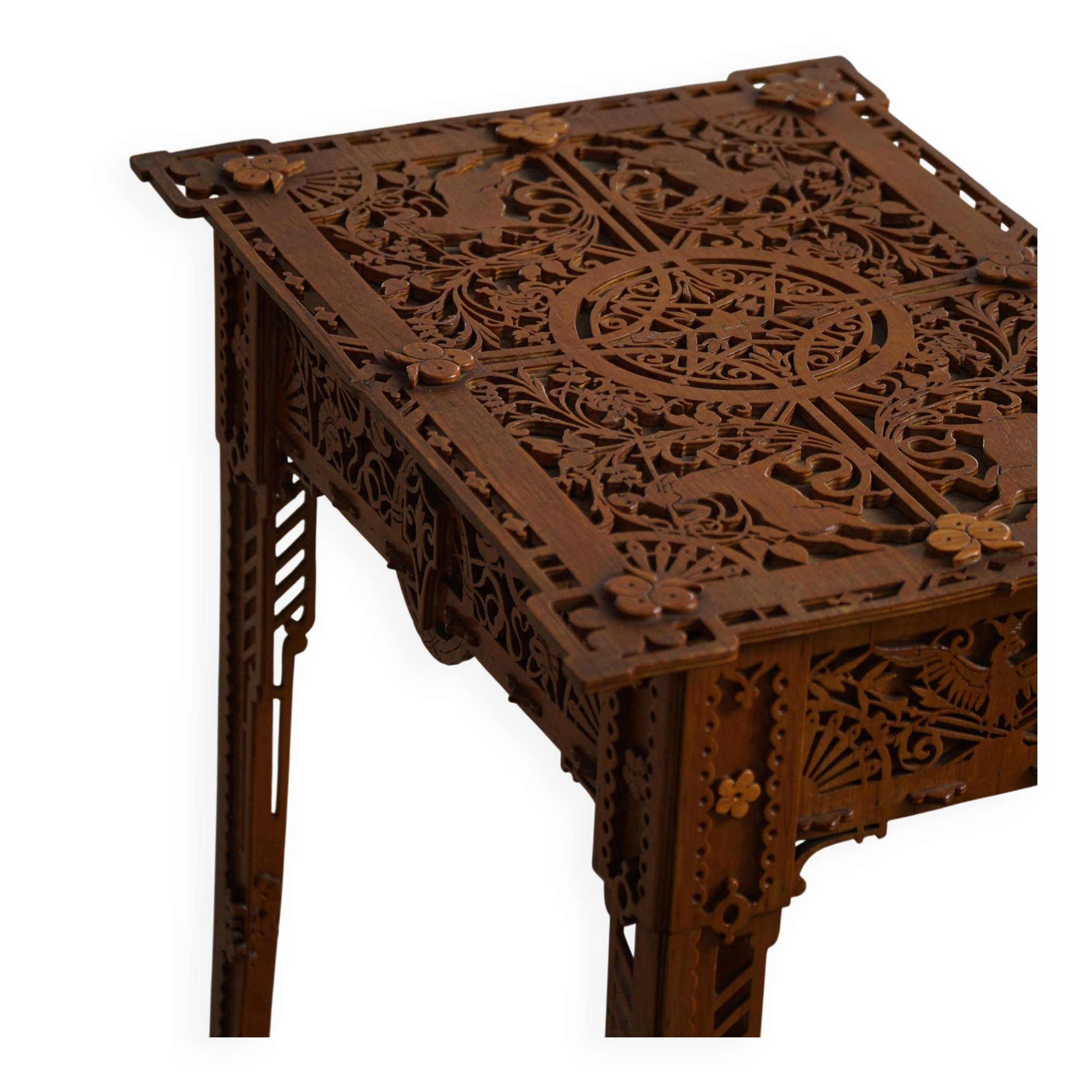 Console / Carved Side Table in Chippendale Style from the 20th Century with Storage