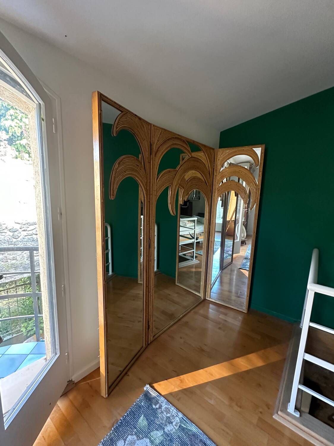 Paravent nurseries of the south