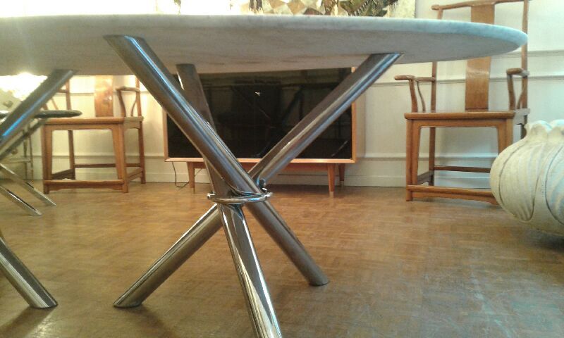Table marble year 50 chrome foot