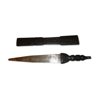 Couteau Touareg avec étui en bois recouvert de cuir 56 cm