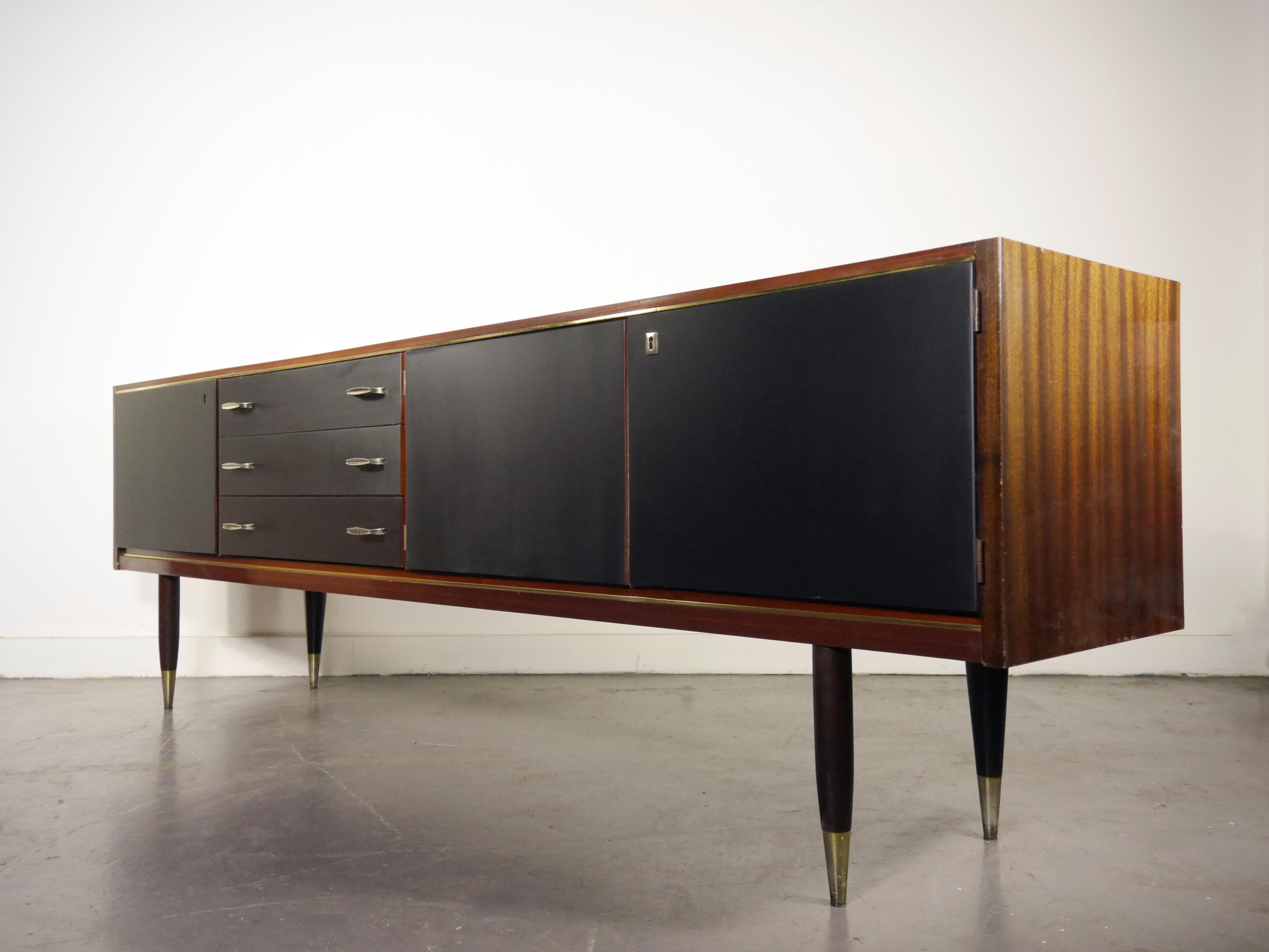 Enfilade noire des années 60