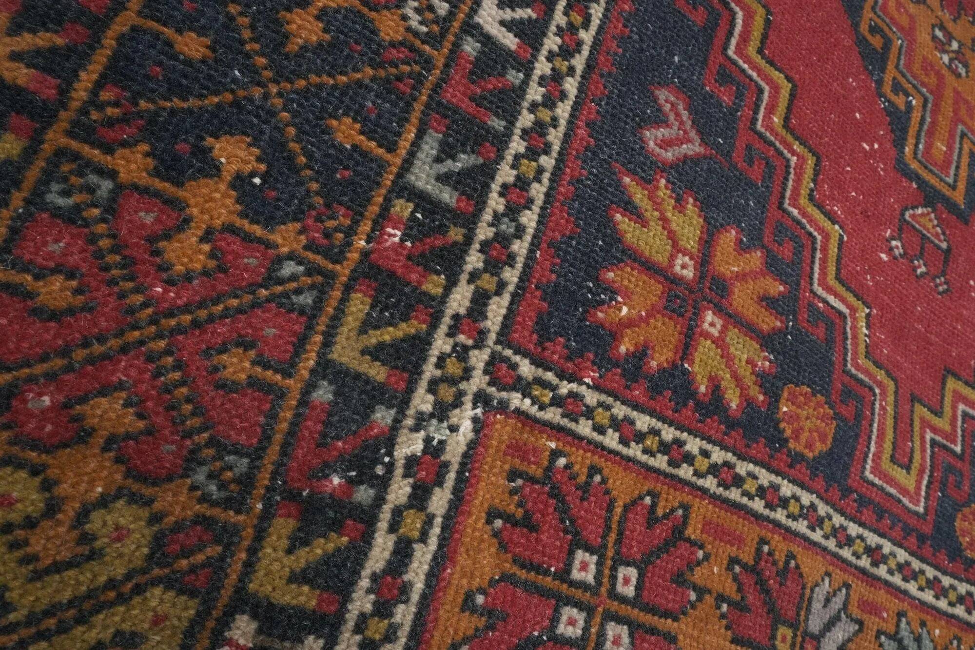 Vintage Turkish handmade rug 109x165 cm
