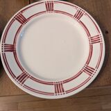 Huit assiettes plates Badonviller