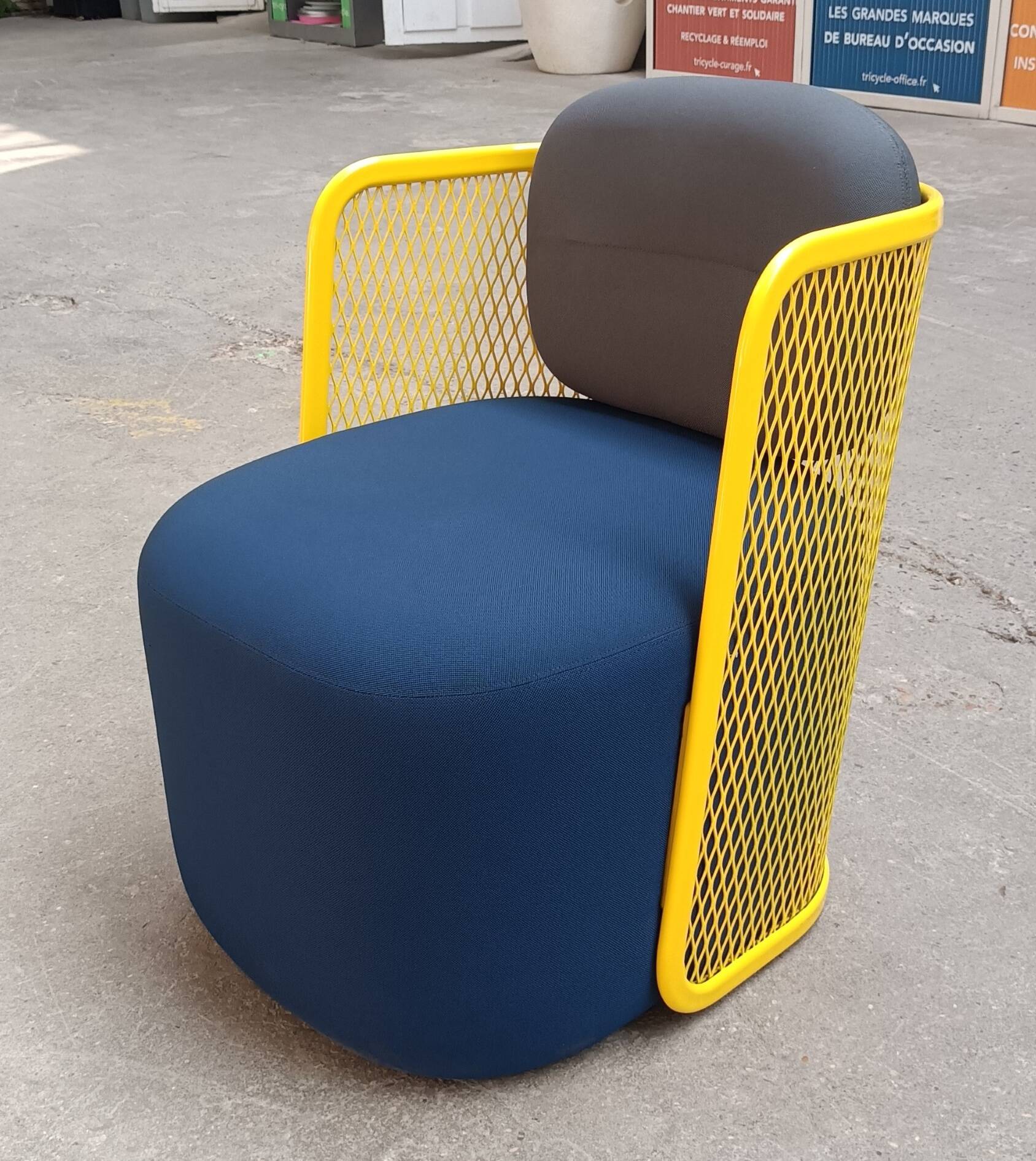 CIDER Ingrid armchair in yellow and blue