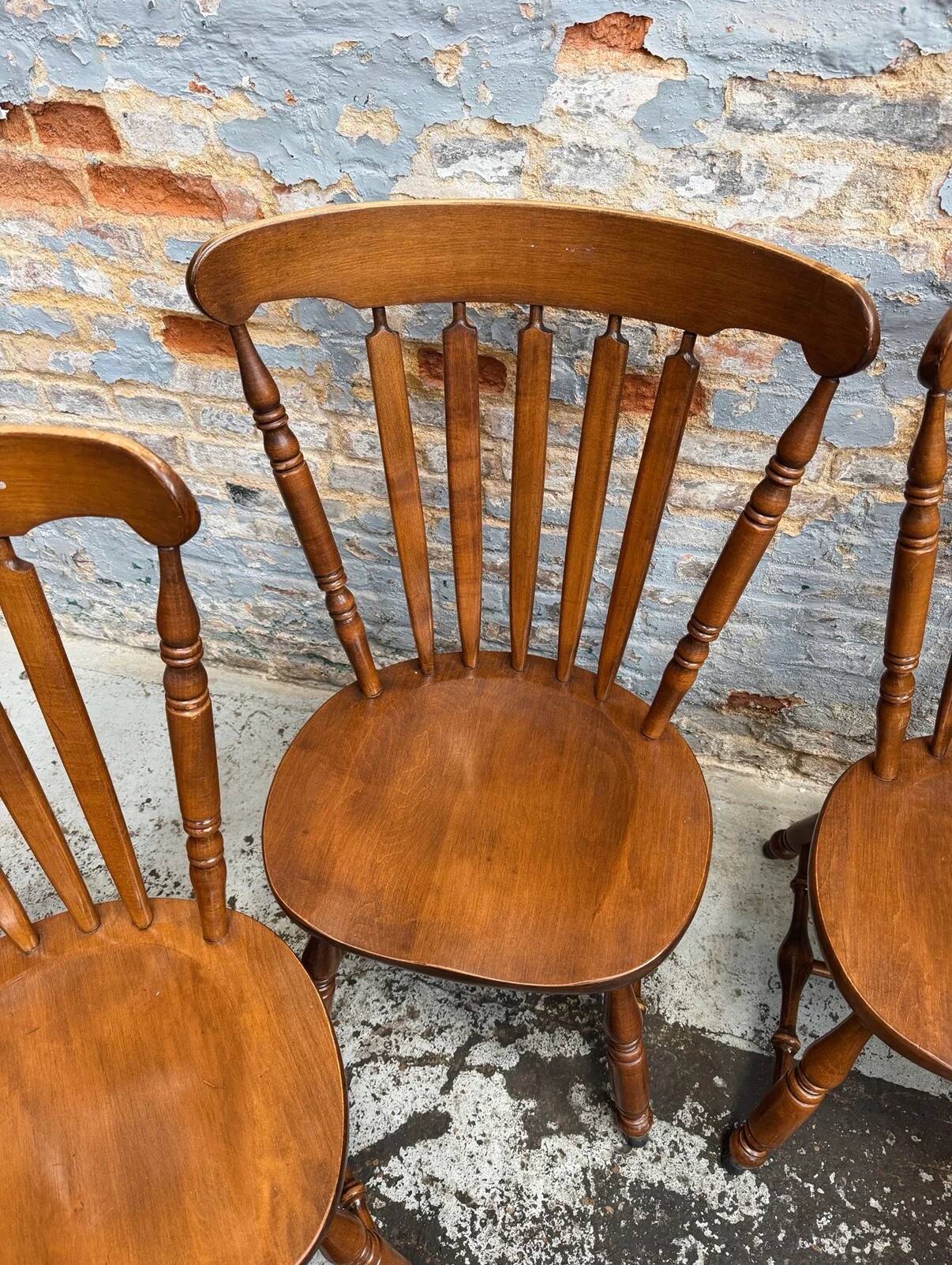4 western chairs in beech wood