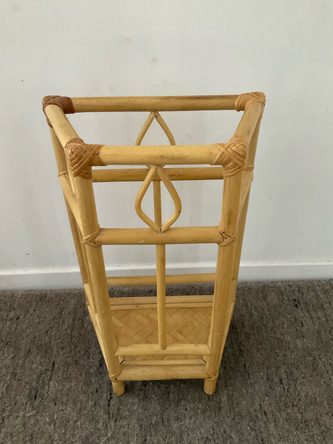 Vintage rattan umbrella holder 70s