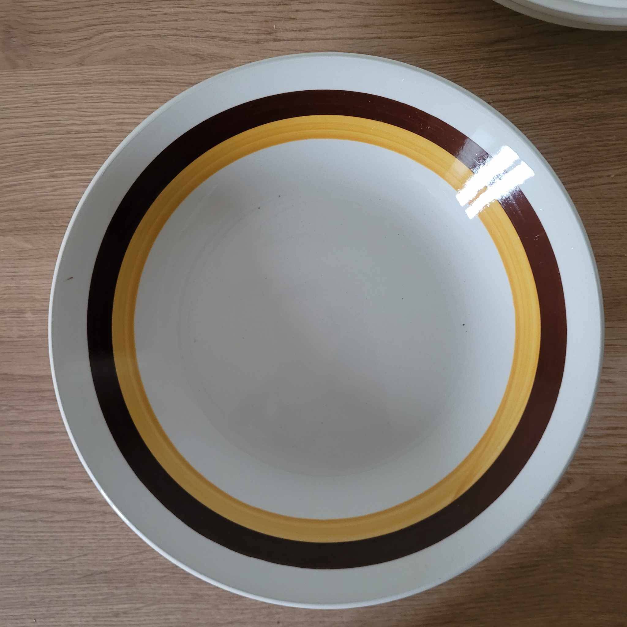 Set of 9 vintage 70s deep plates