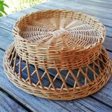 Round wicker basket