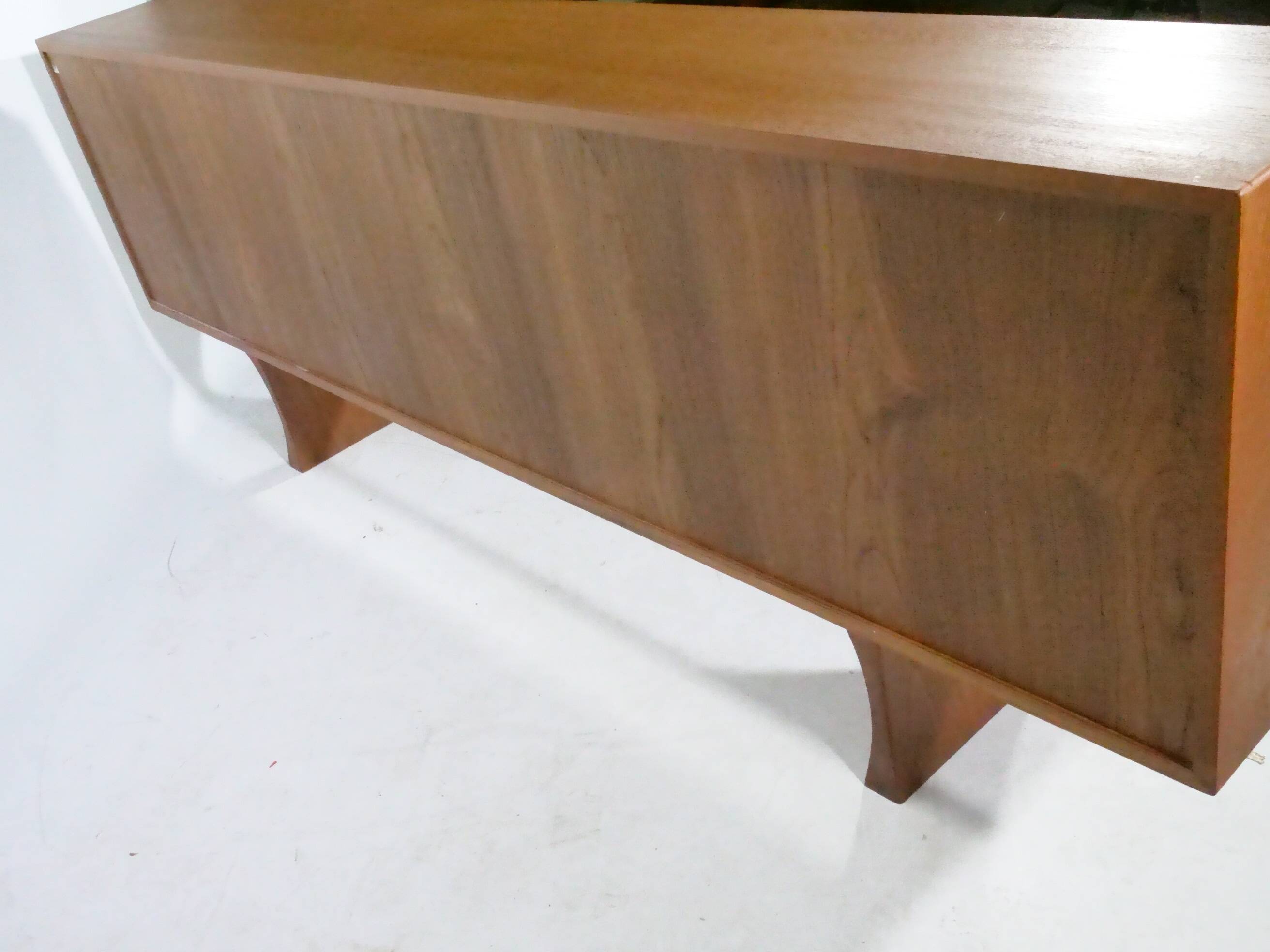 Buffet en teck design danois, vitrine, commode Arne Vodder, années 1960