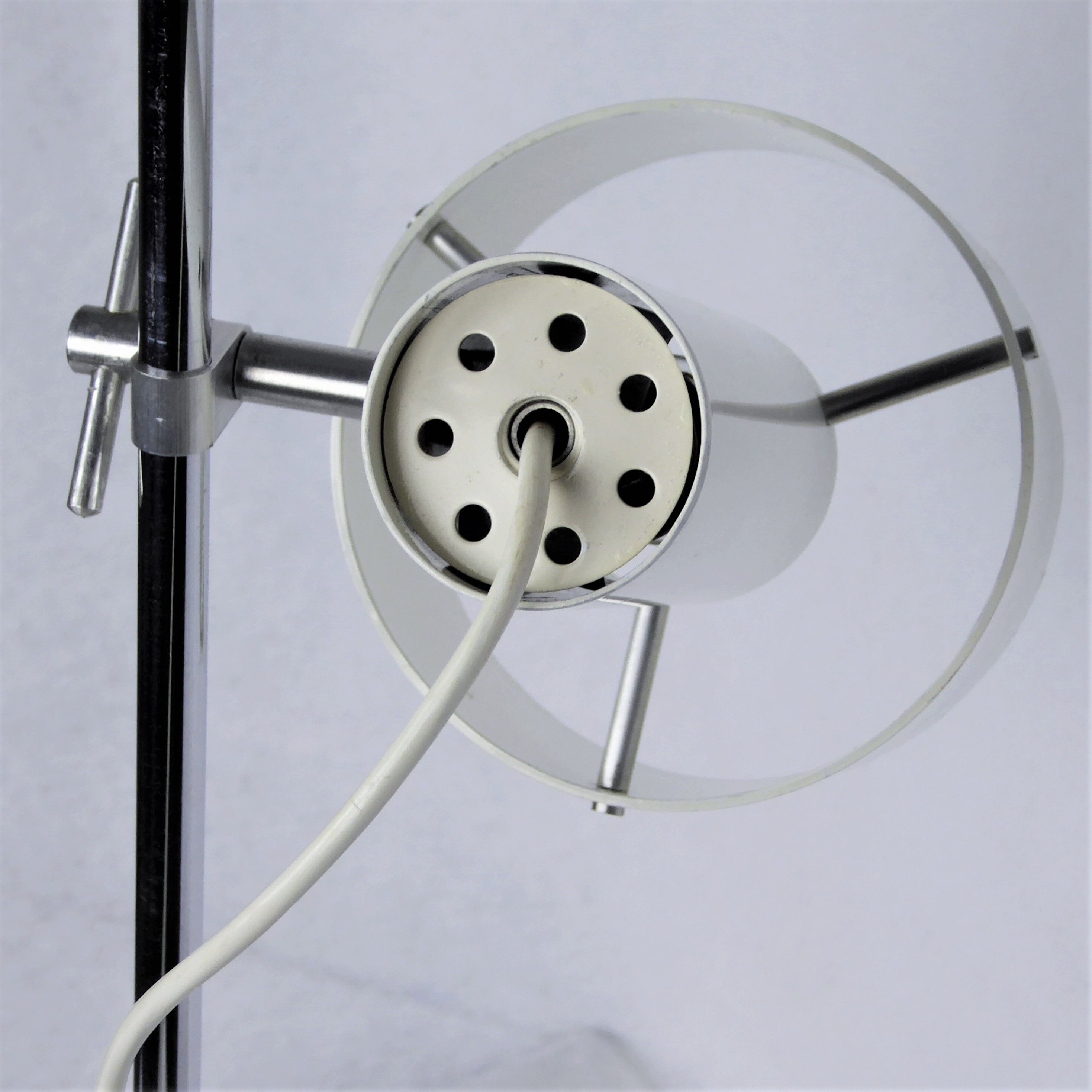 Delmas lamp in Montauban n°7090