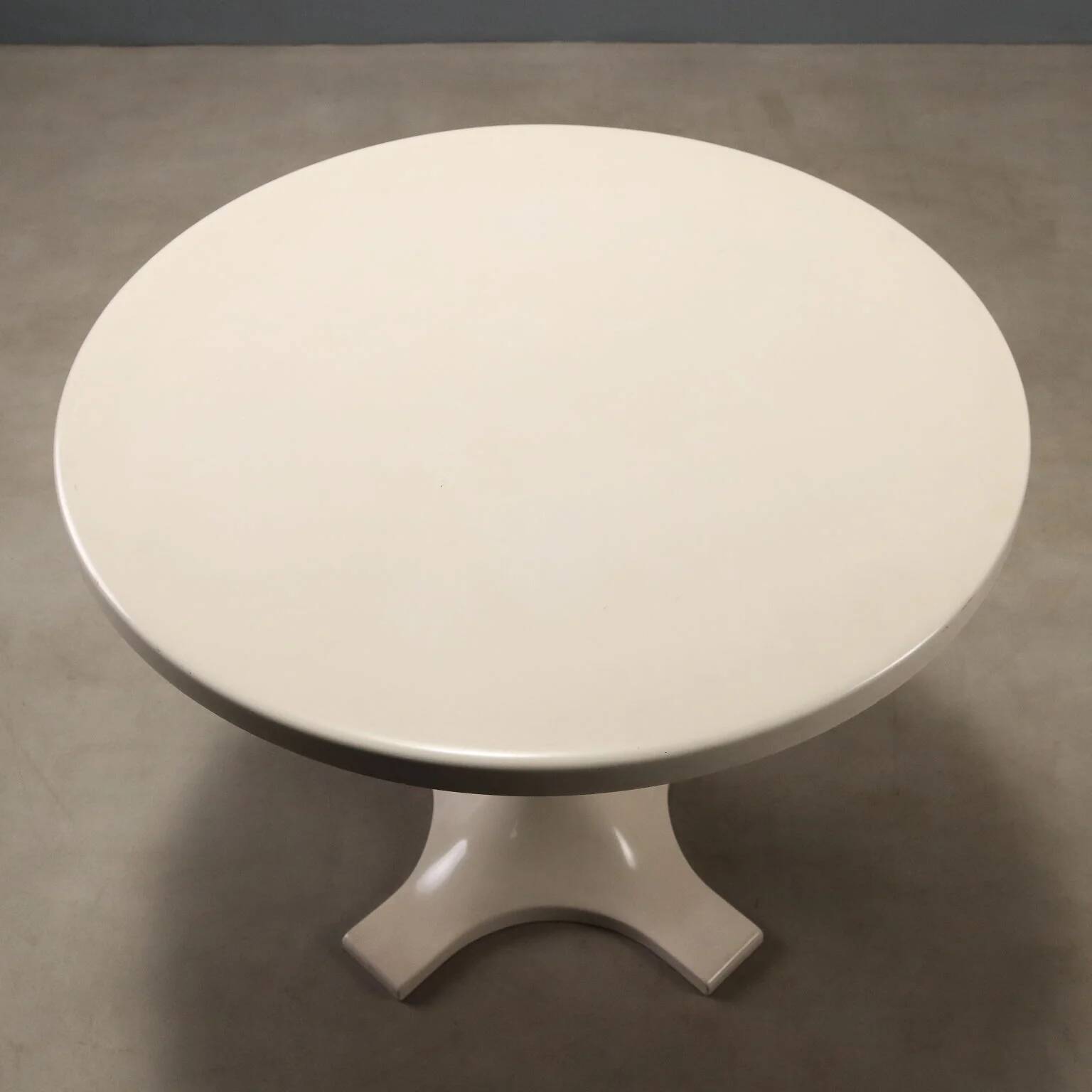 Table Kartell des années 1960