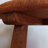 Tabouret tripode chêne massif - brutaliste